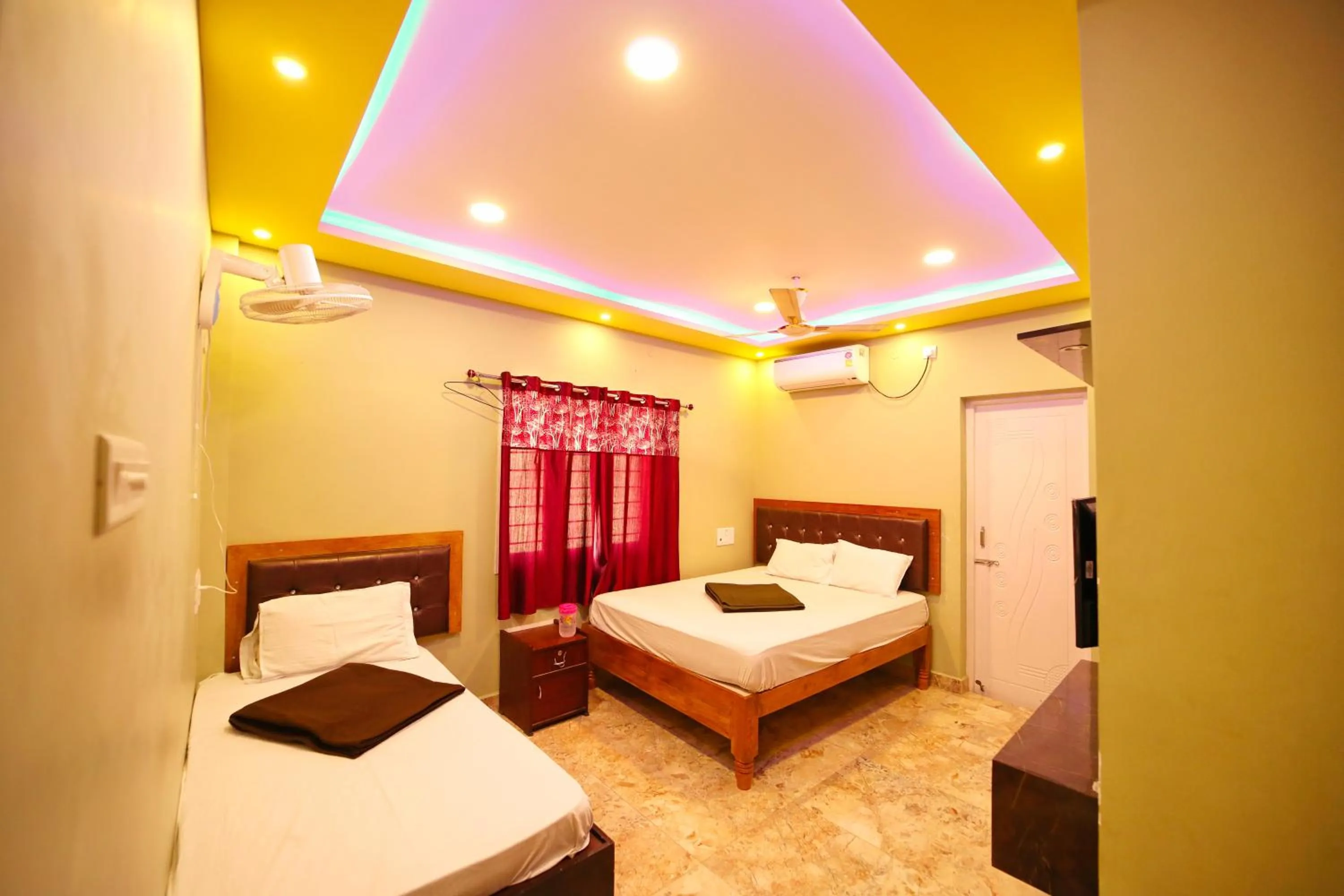 Bed in DayLight Stay