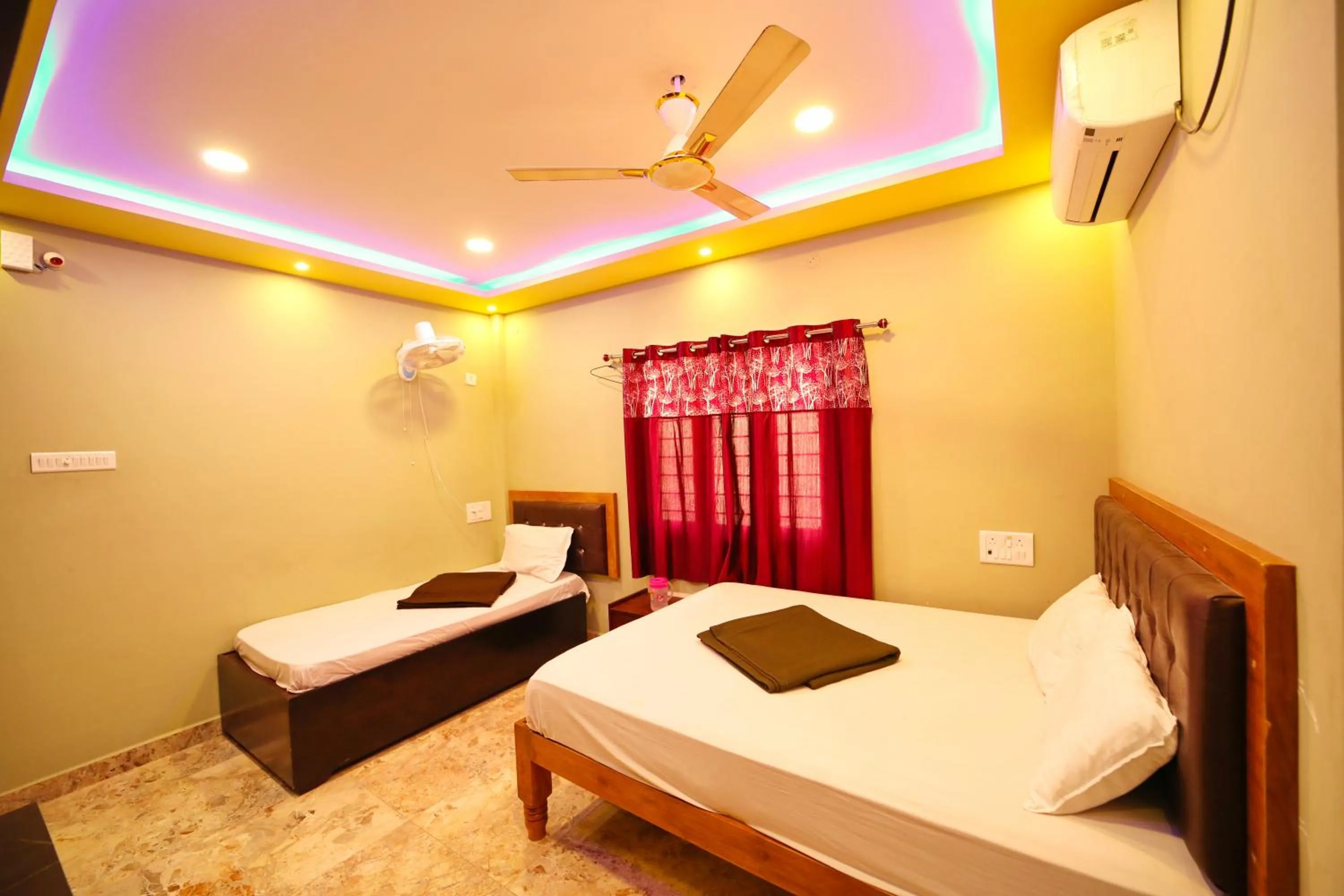 Bed in DayLight Stay