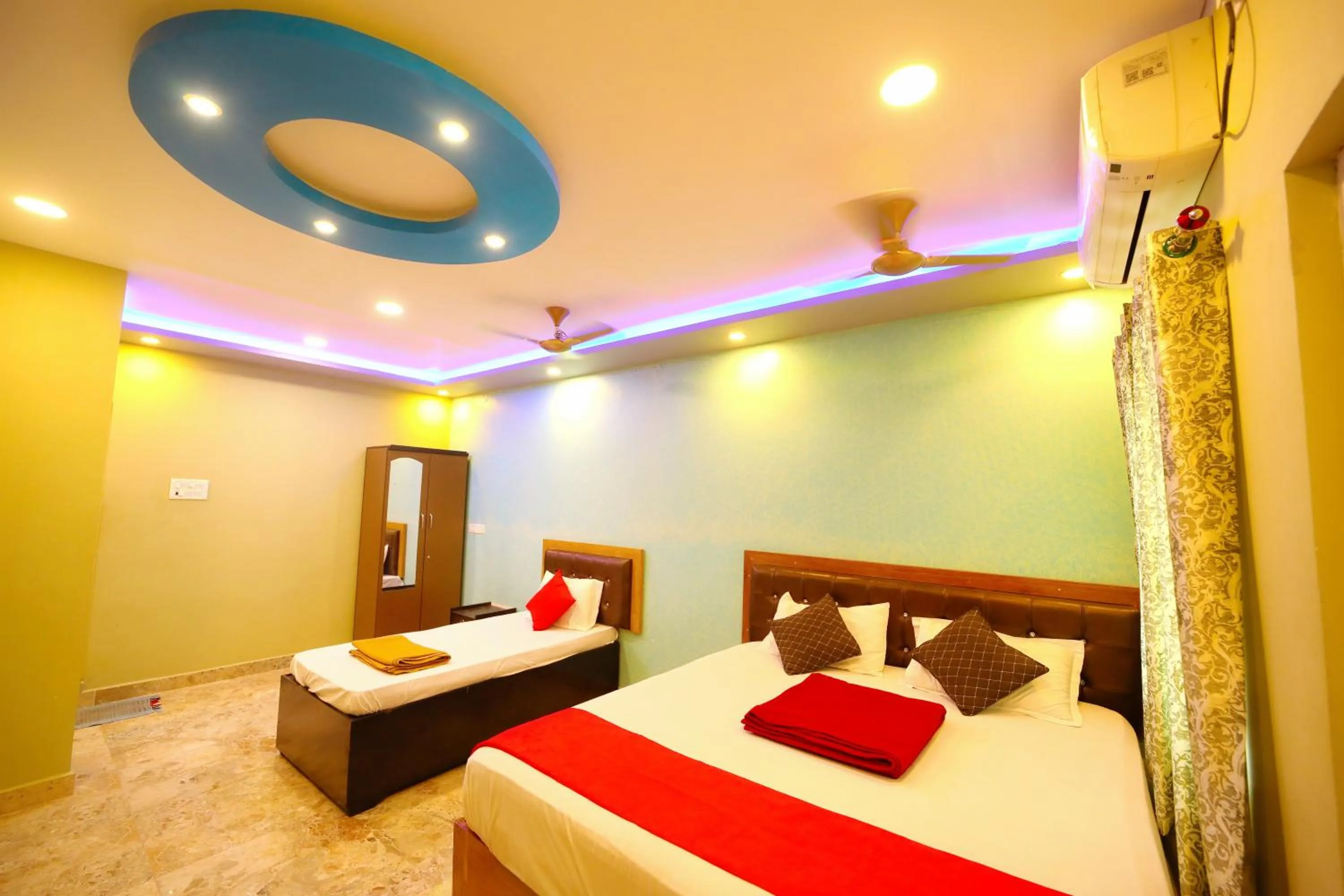 Bed in DayLight Stay