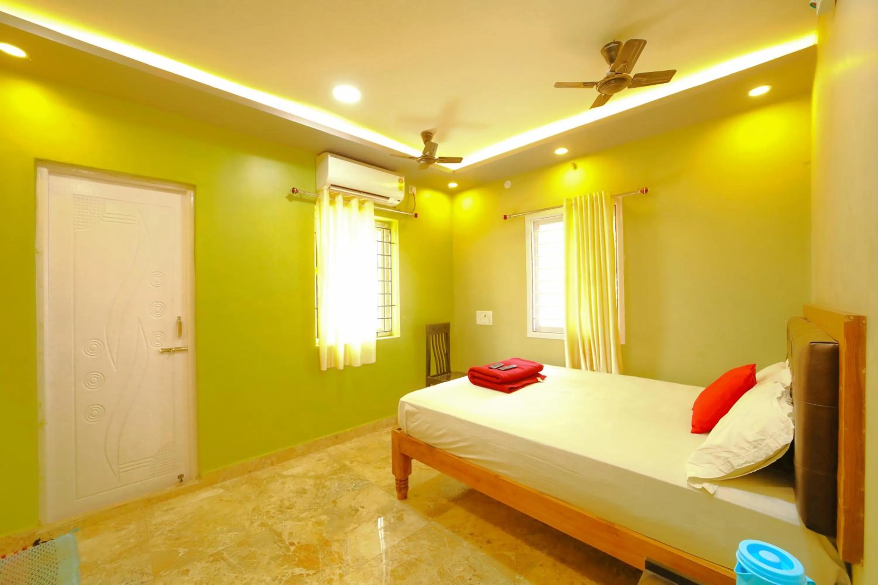 Bed in DayLight Stay