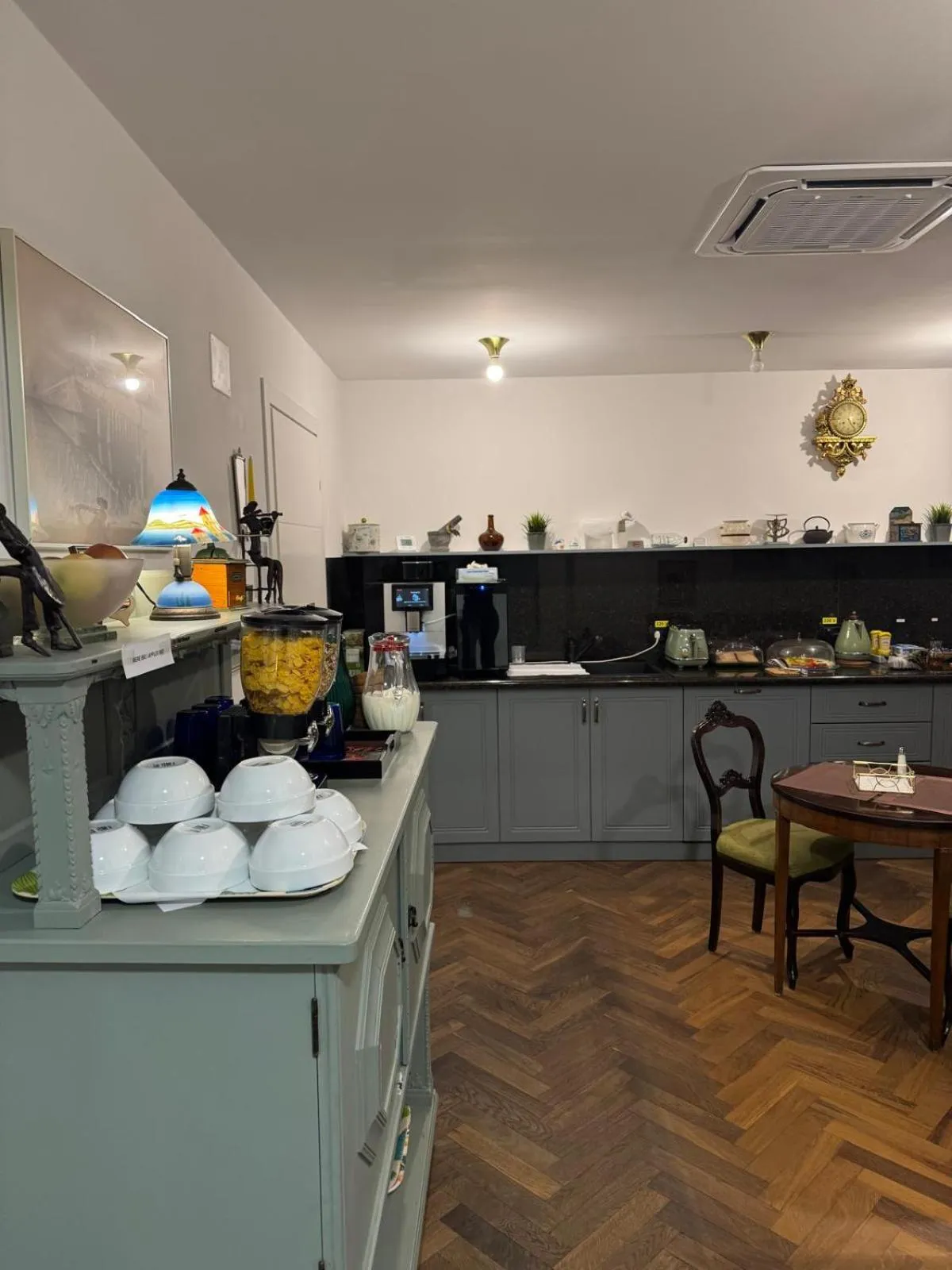 Breakfast in Nobel Boutique