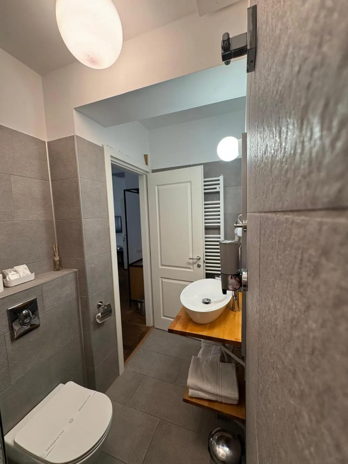 Shower in Nobel Boutique