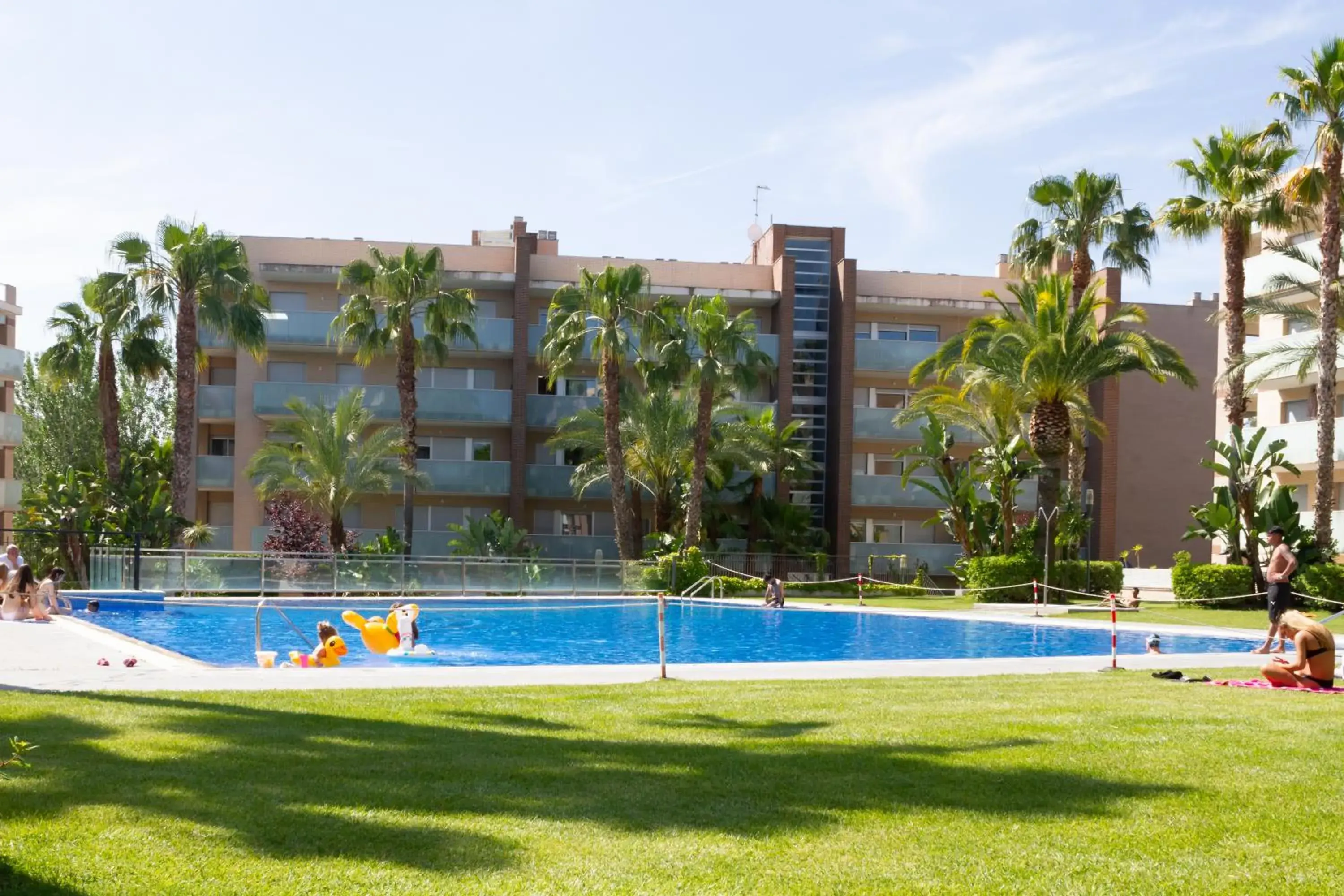Swimming pool, Property Building in IBERSOL SPA AQQUARIA SUITES Swimming pool, Property Building in IBERSOL SPA AQQUARIA SUITES