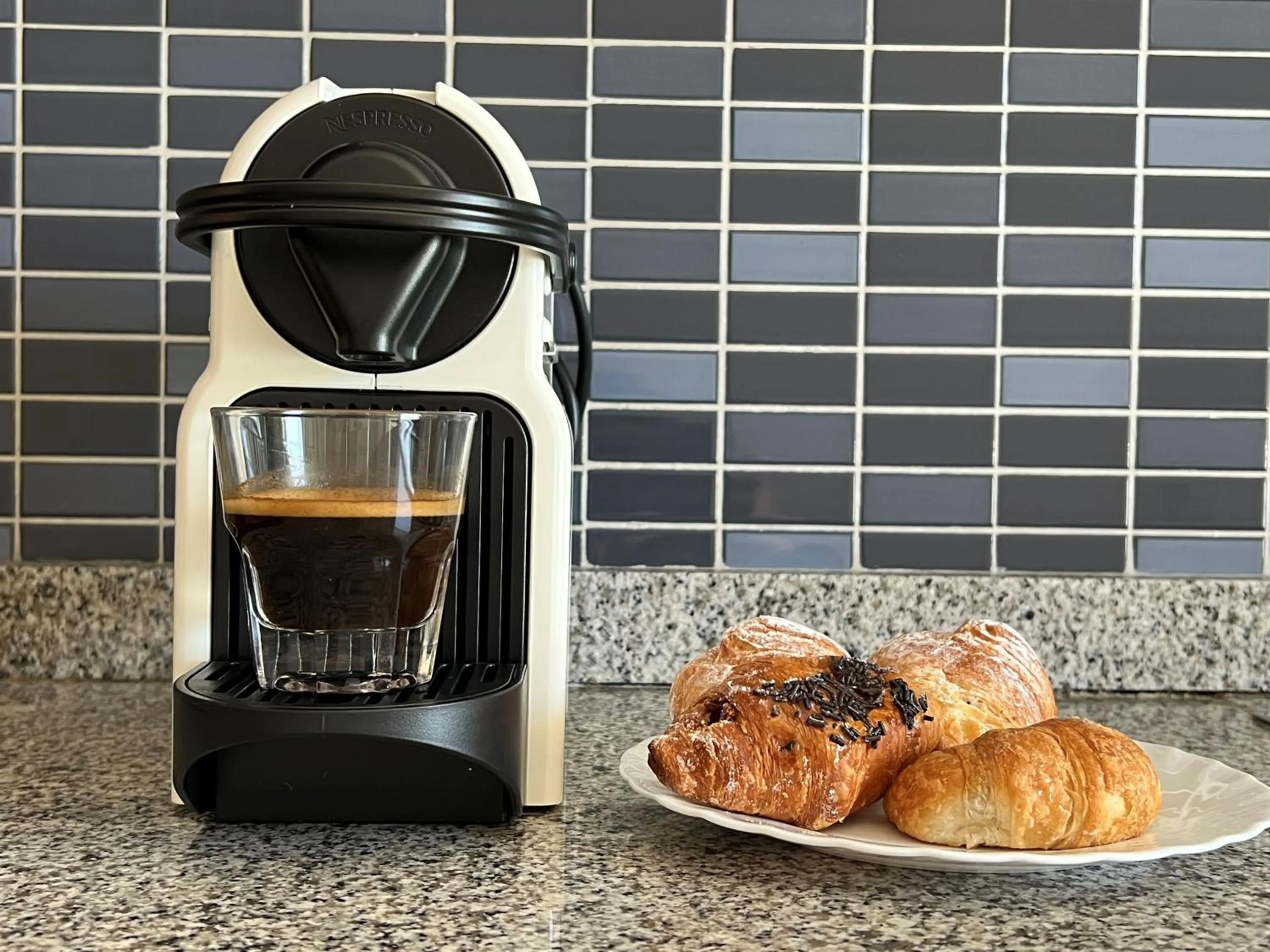 Coffee/tea facilities in IBERSOL SPA AQQUARIA SUITES