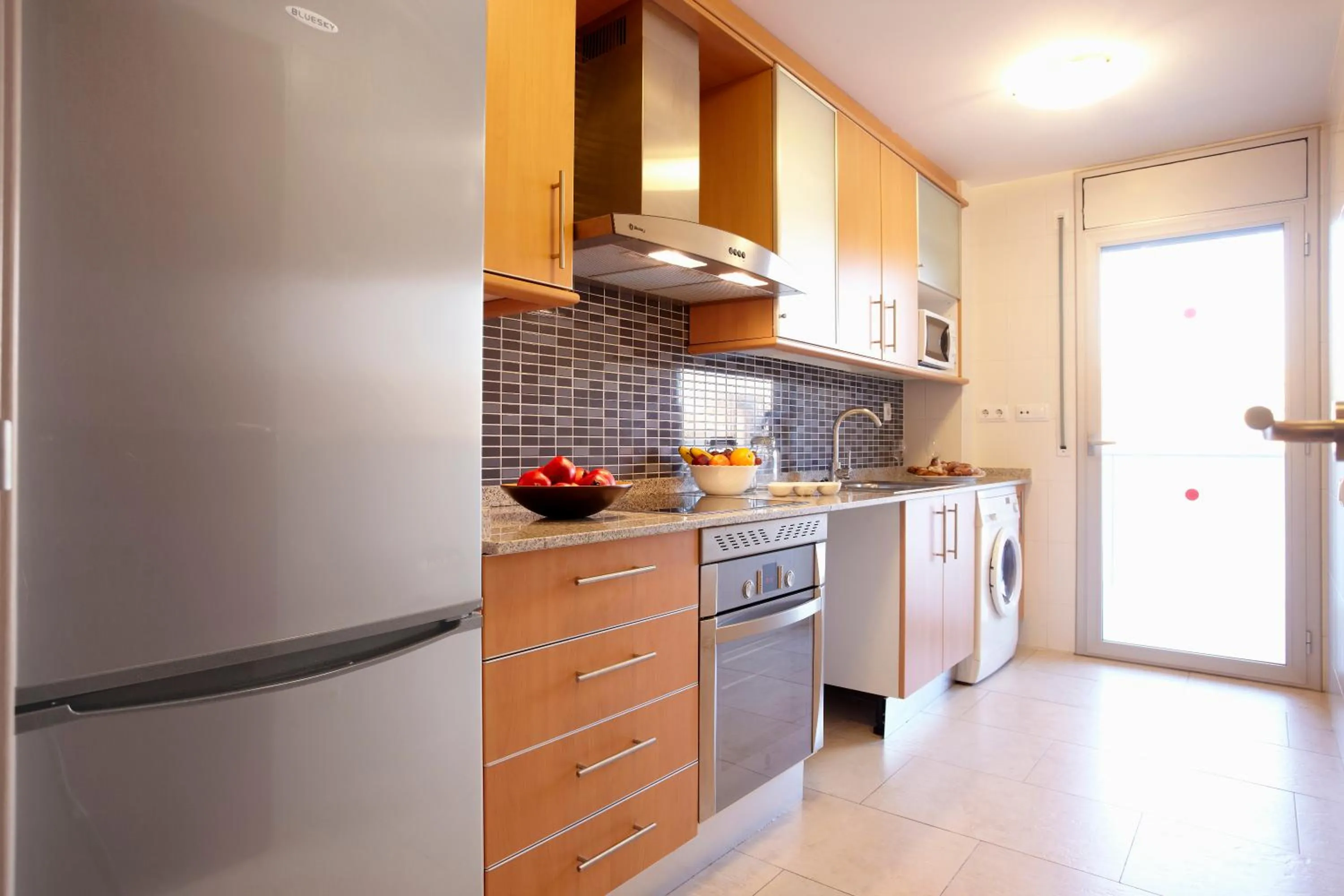 Kitchen or kitchenette, Kitchen/Kitchenette in IBERSOL SPA AQQUARIA SUITES