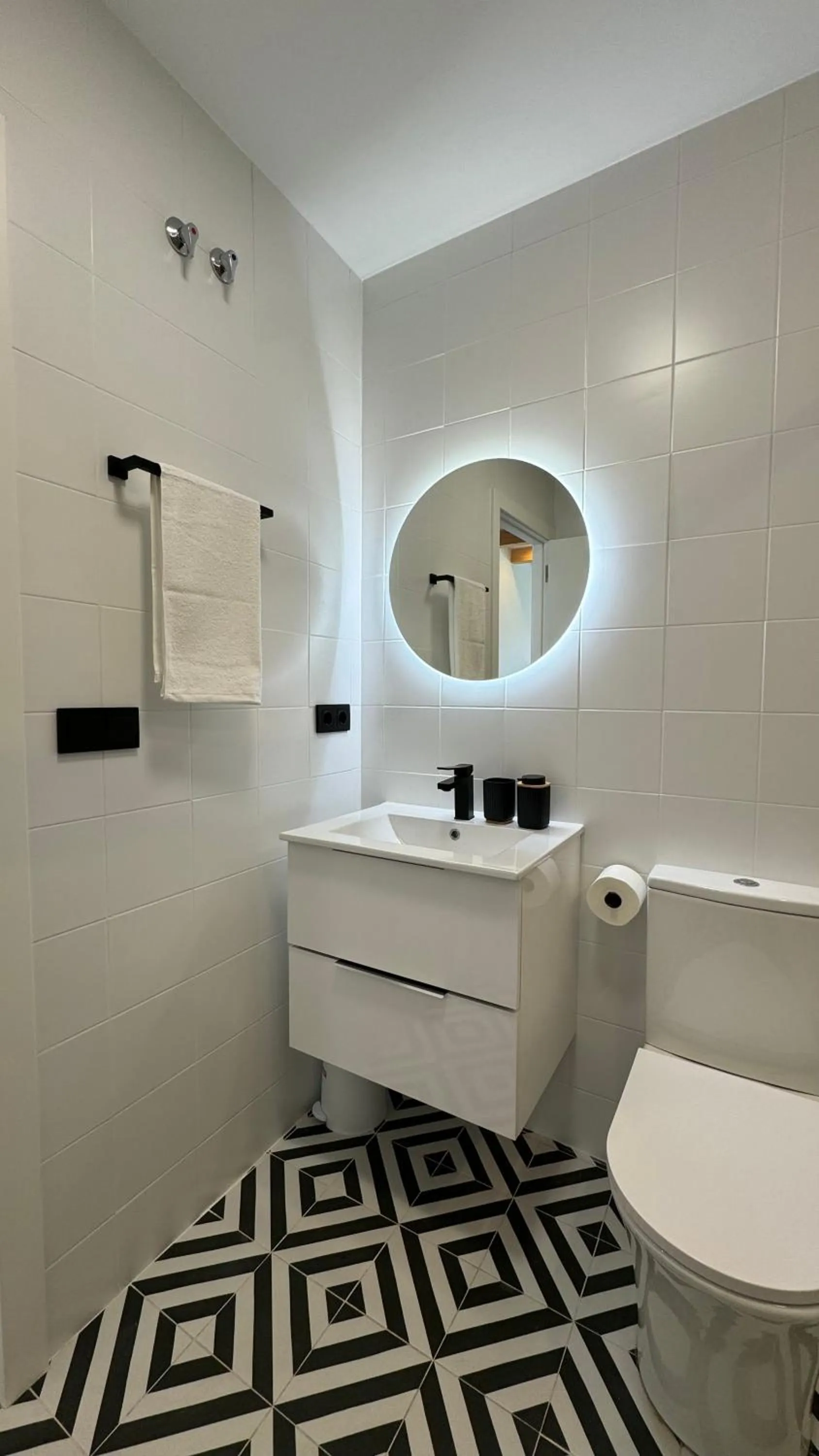 Toilet in Apart-hotel Happy Life