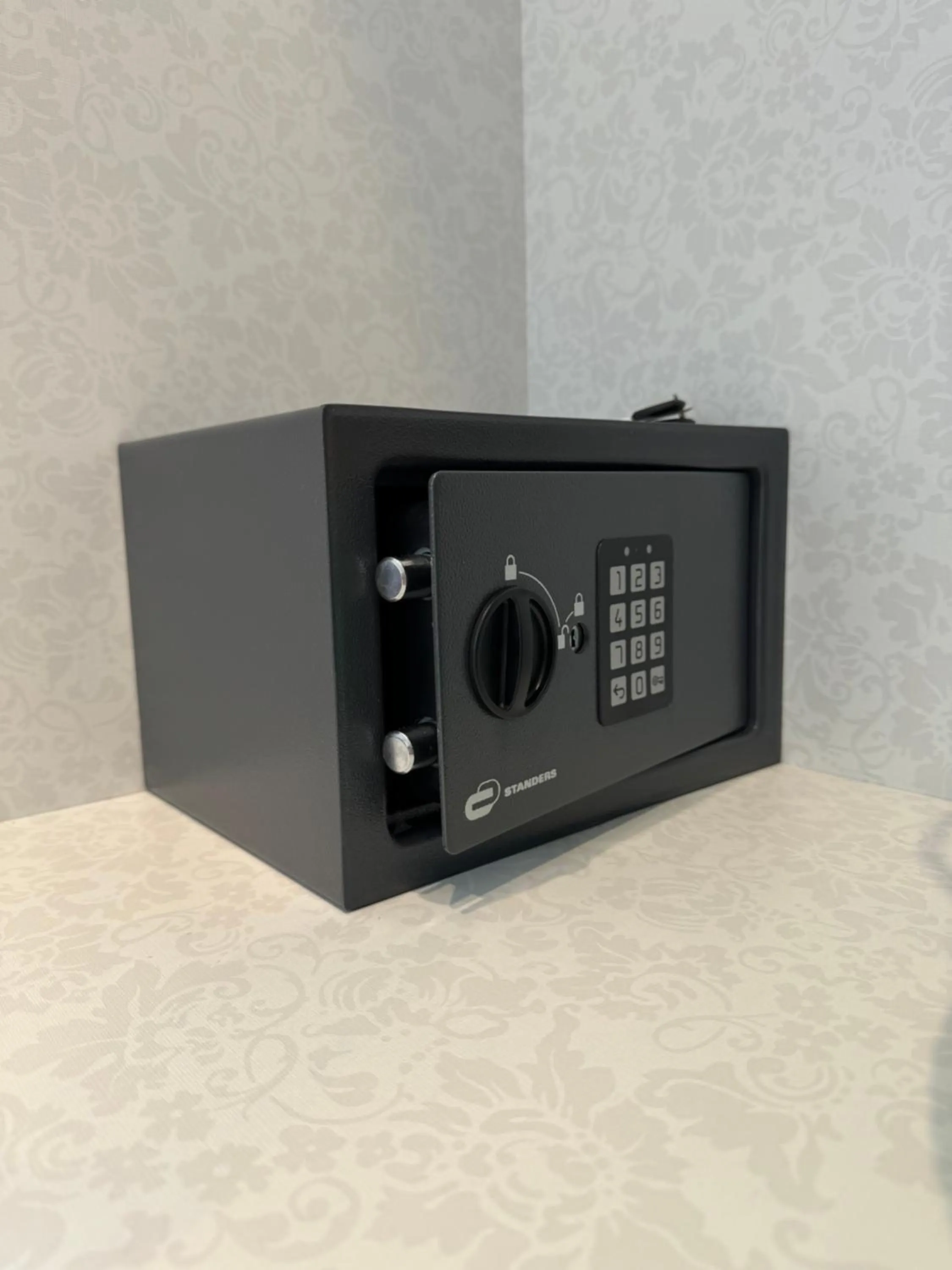 safe in Apart-hotel Happy Life