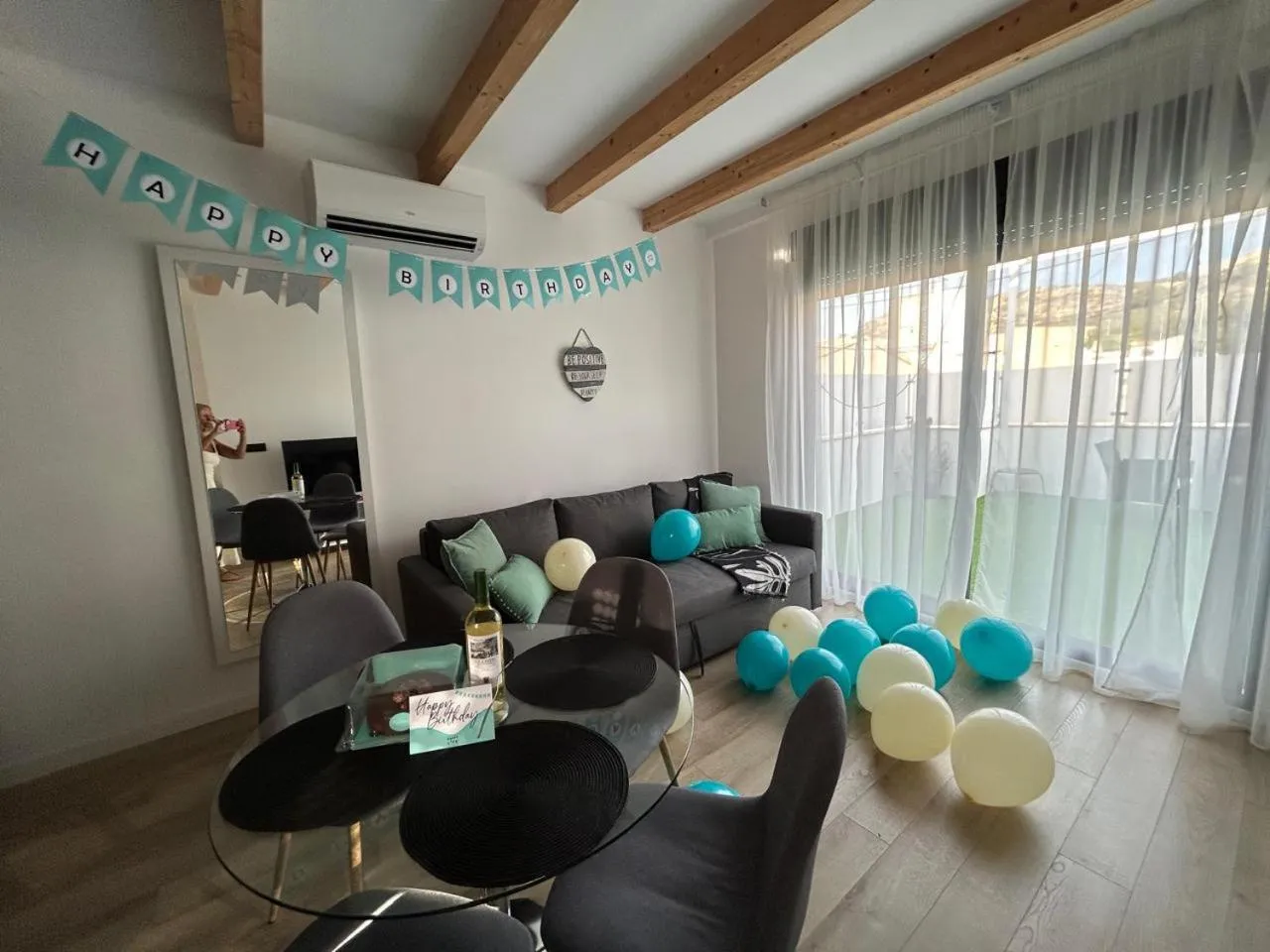 Apart-hotel Happy Life