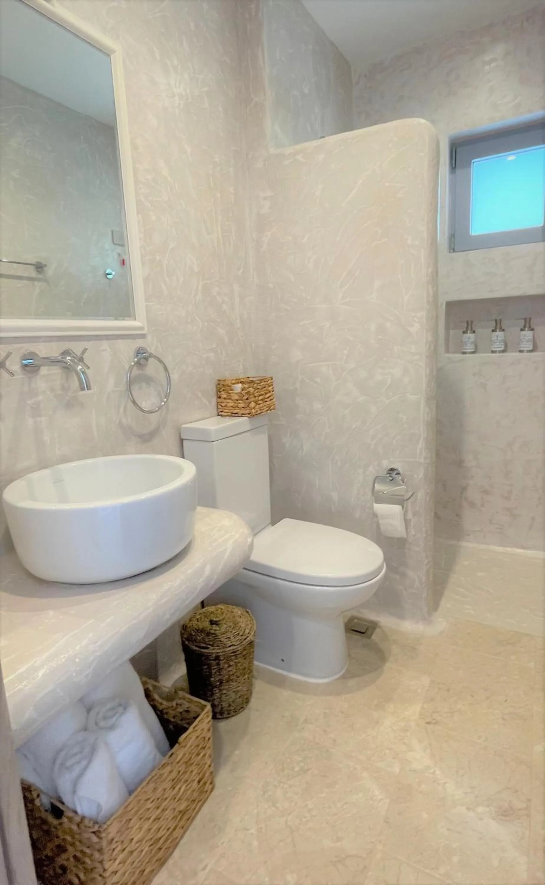 Bathroom in Anavalos