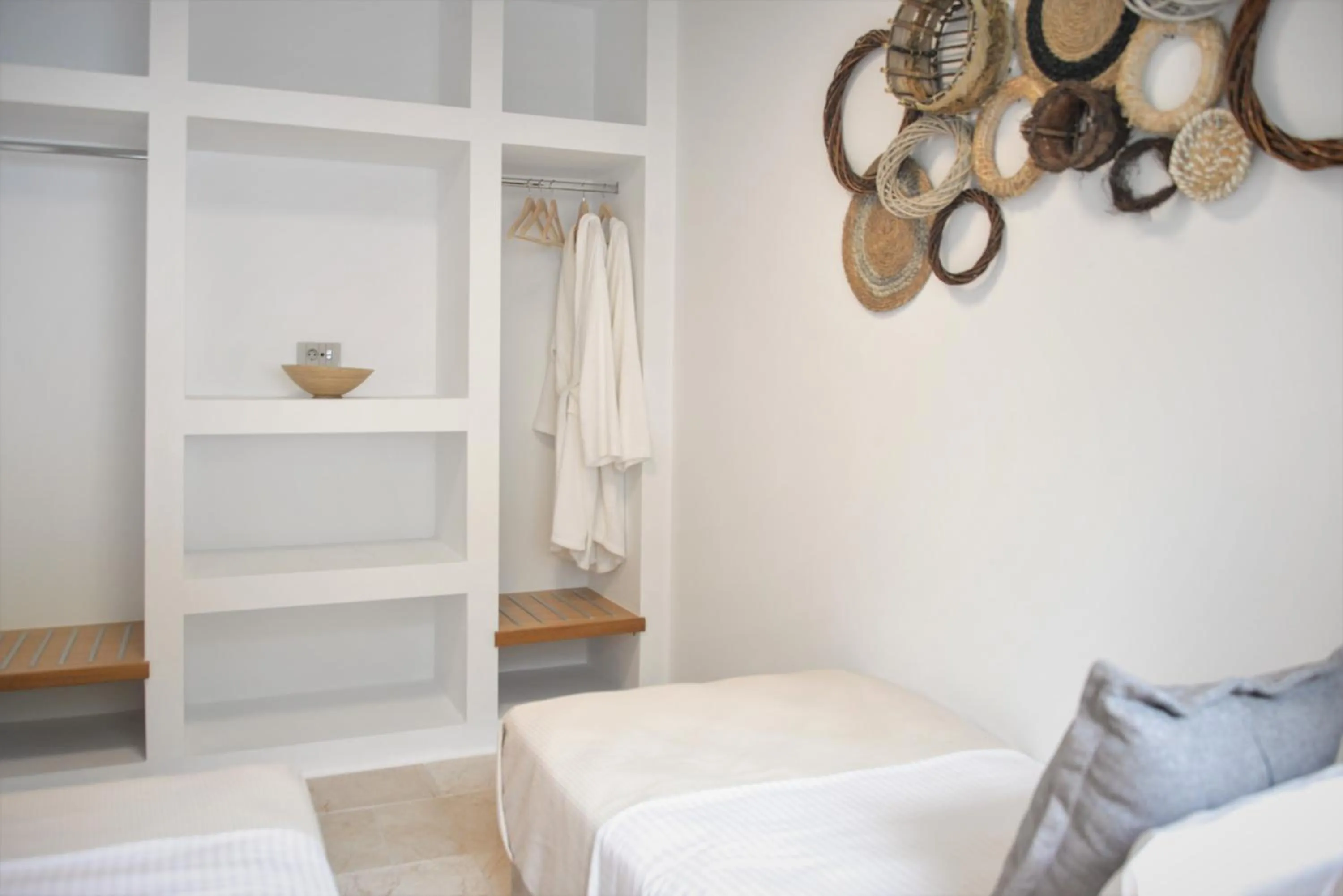 Decorative detail, Bed in Anavalos