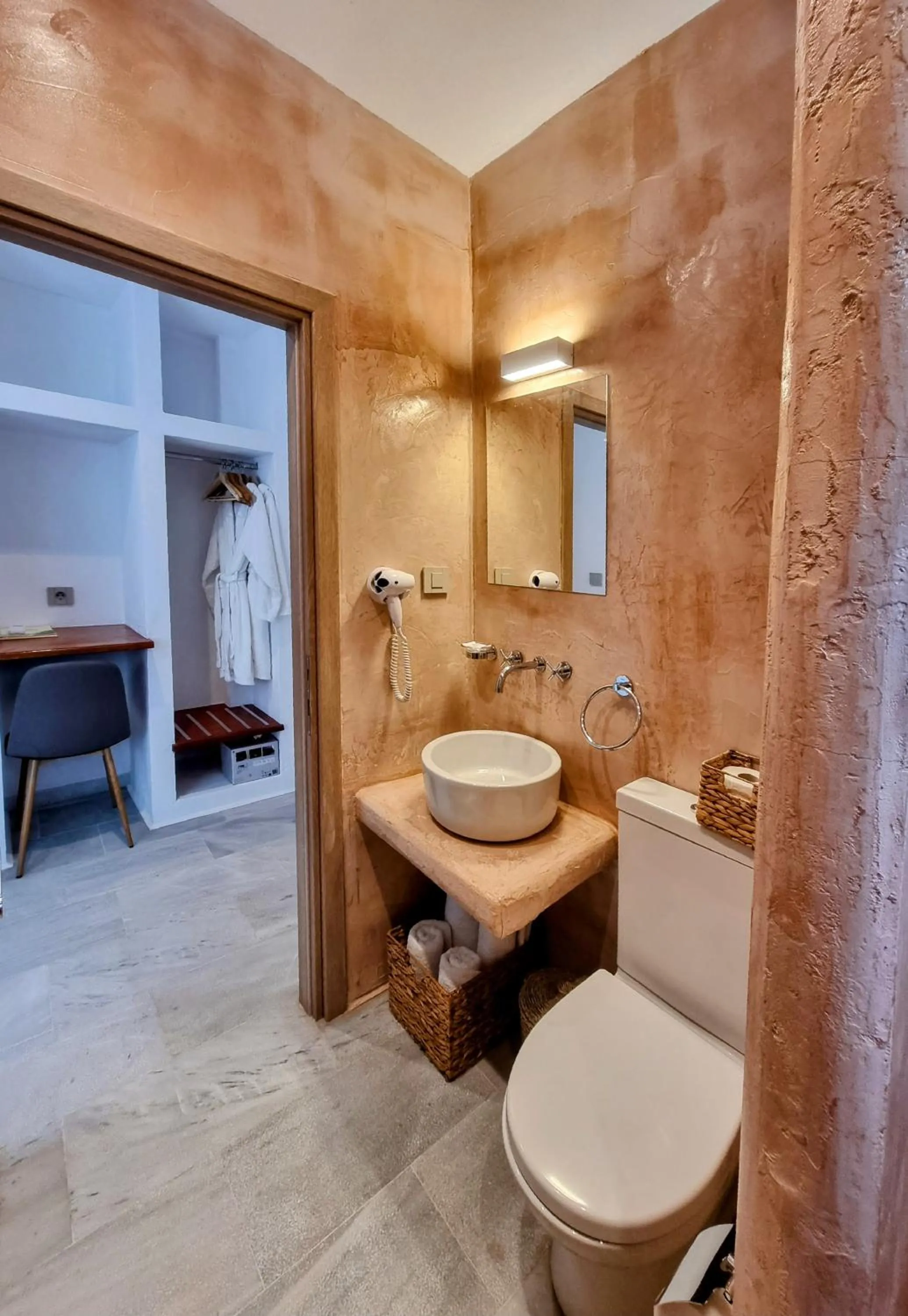 Bathroom in Anavalos