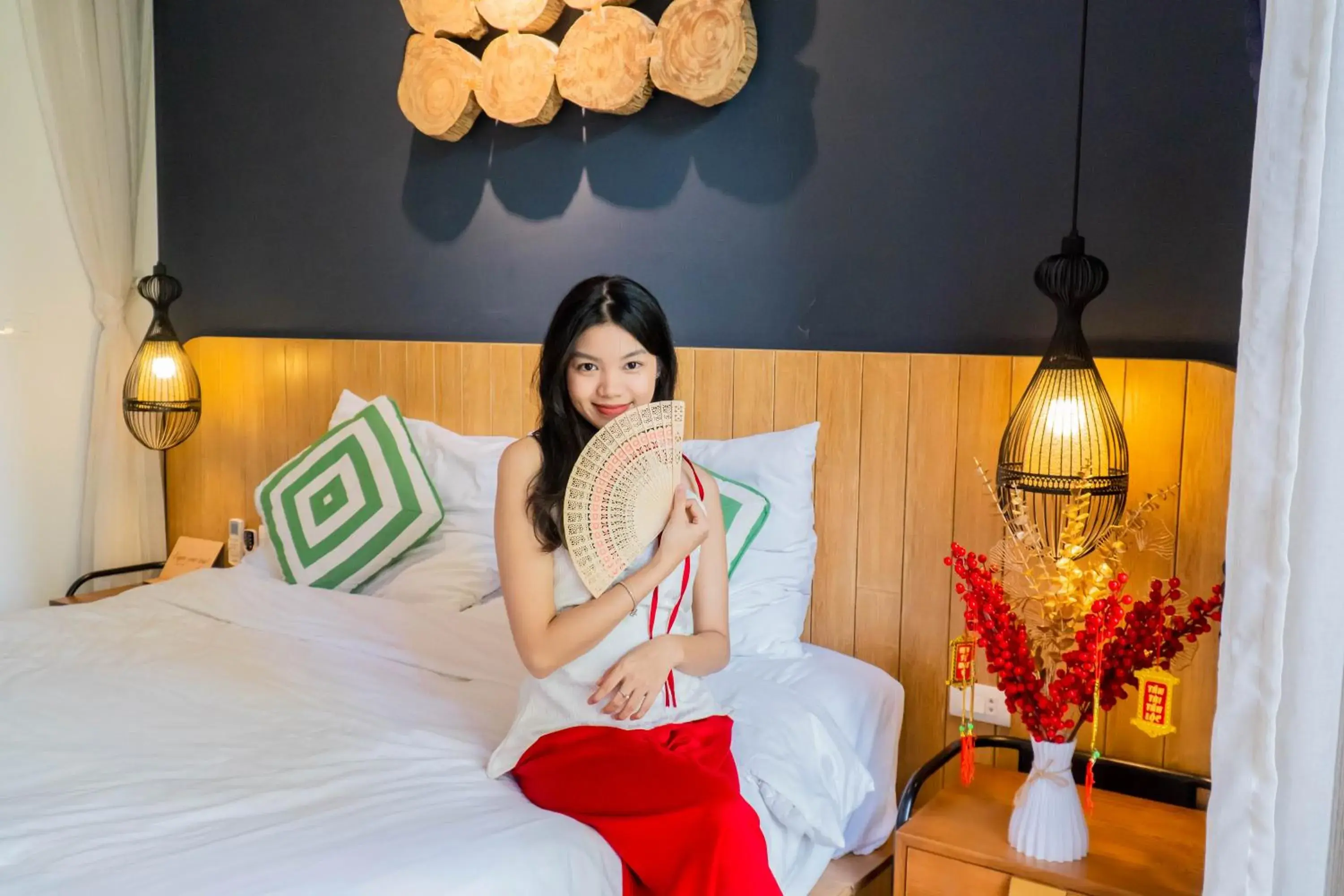 People, Bed in Seaforest Hotel by Haviland People, Bed in Seaforest Hotel by Haviland