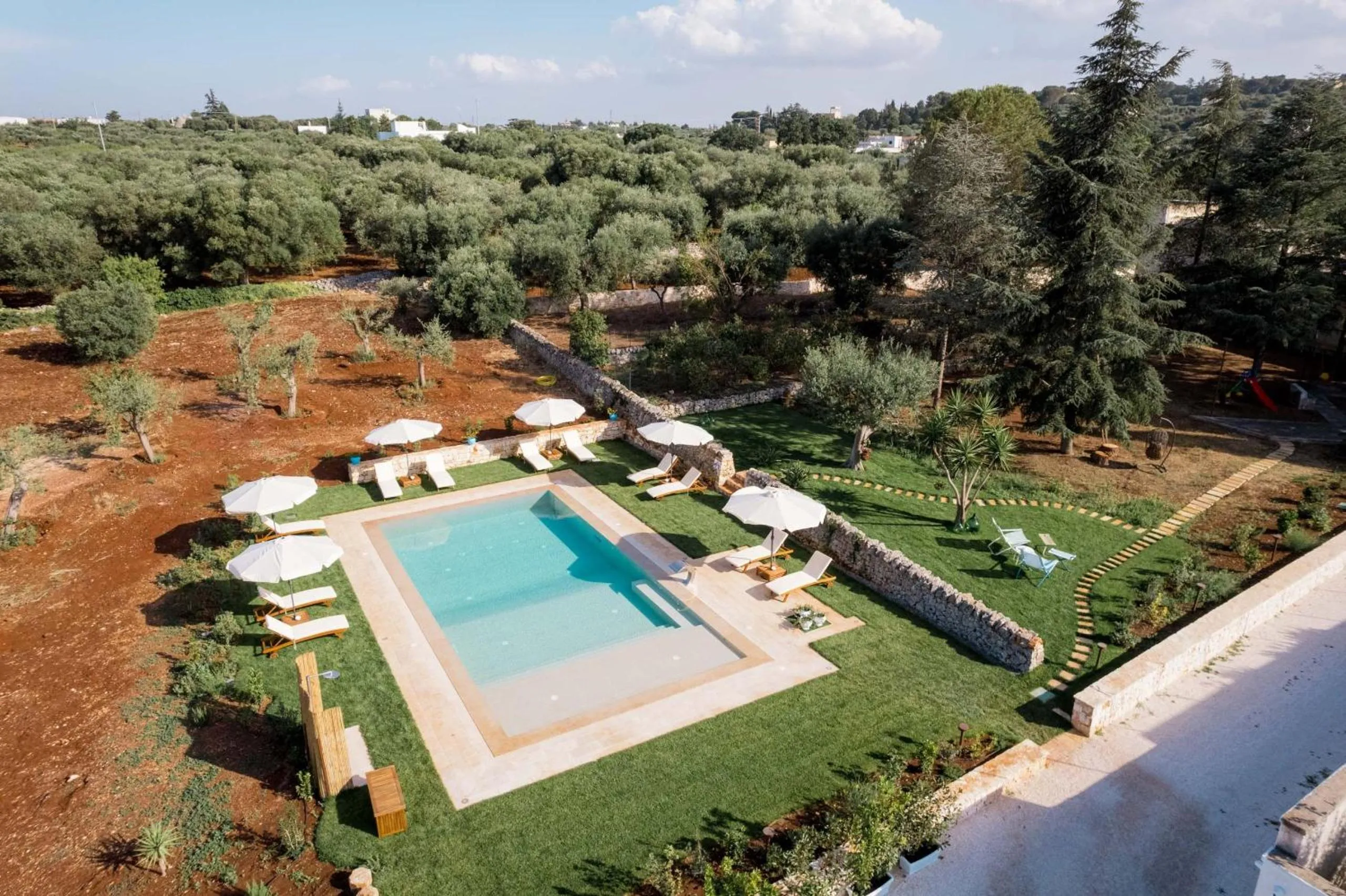 Pool view in Villa Sardella