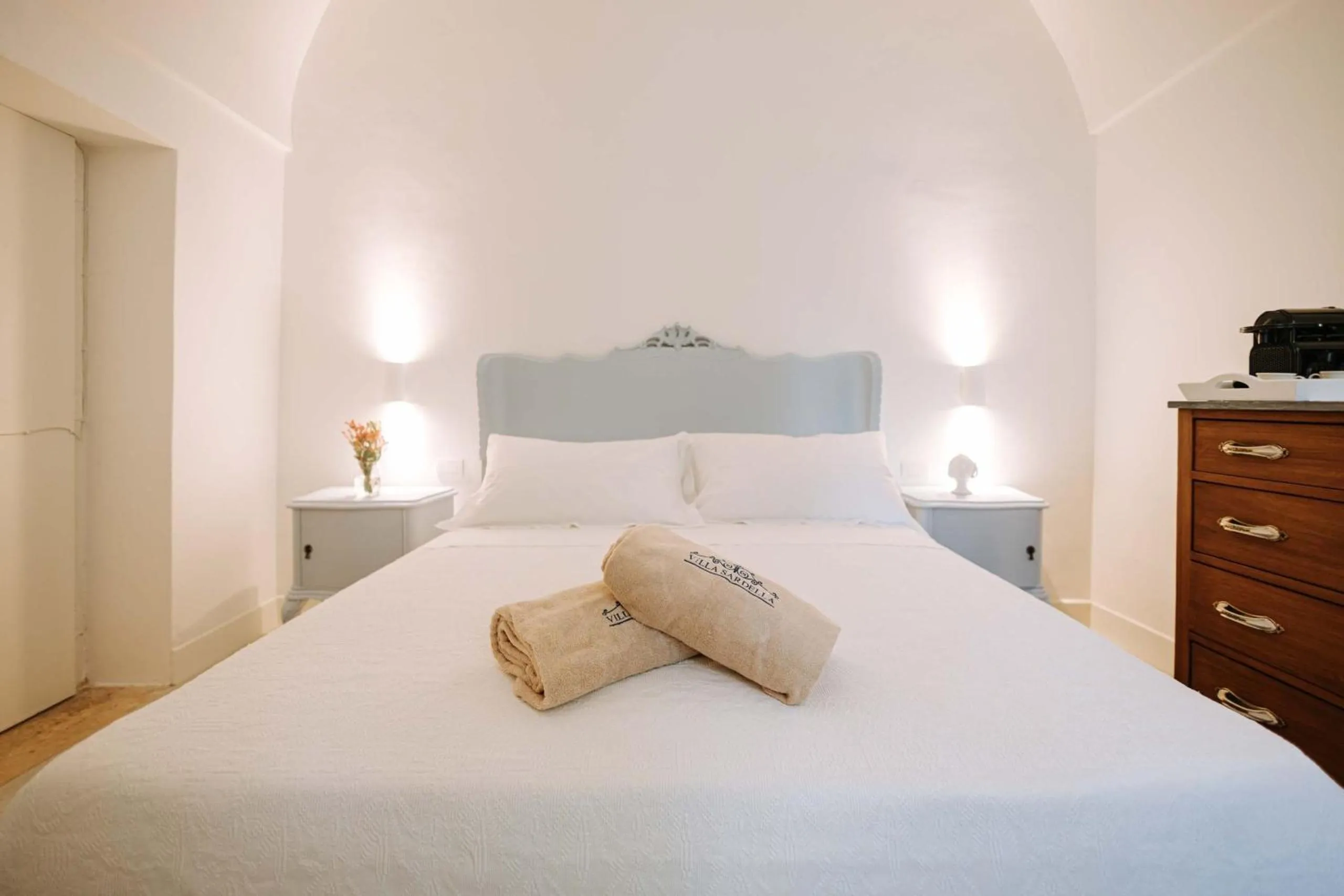 Bed in Villa Sardella