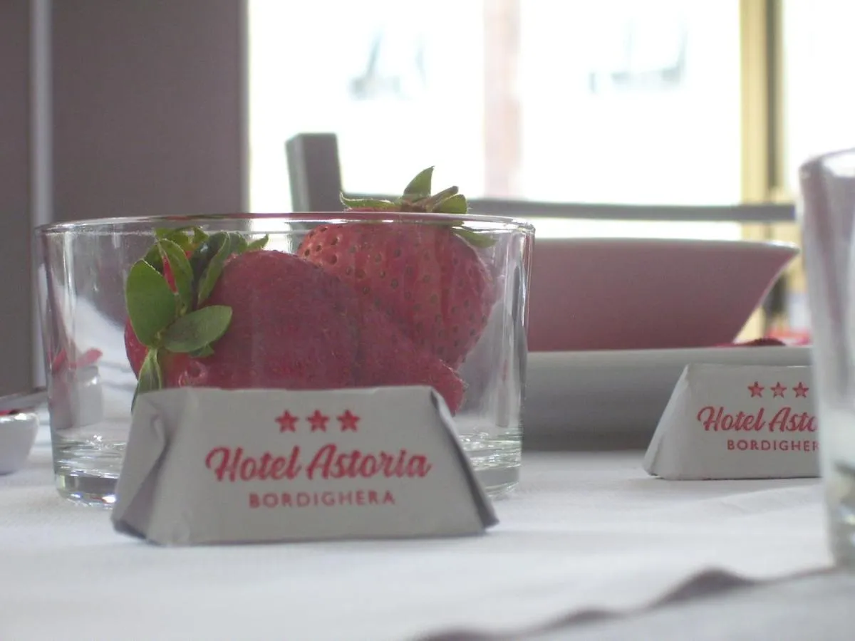 Breakfast in Hotel Astoria