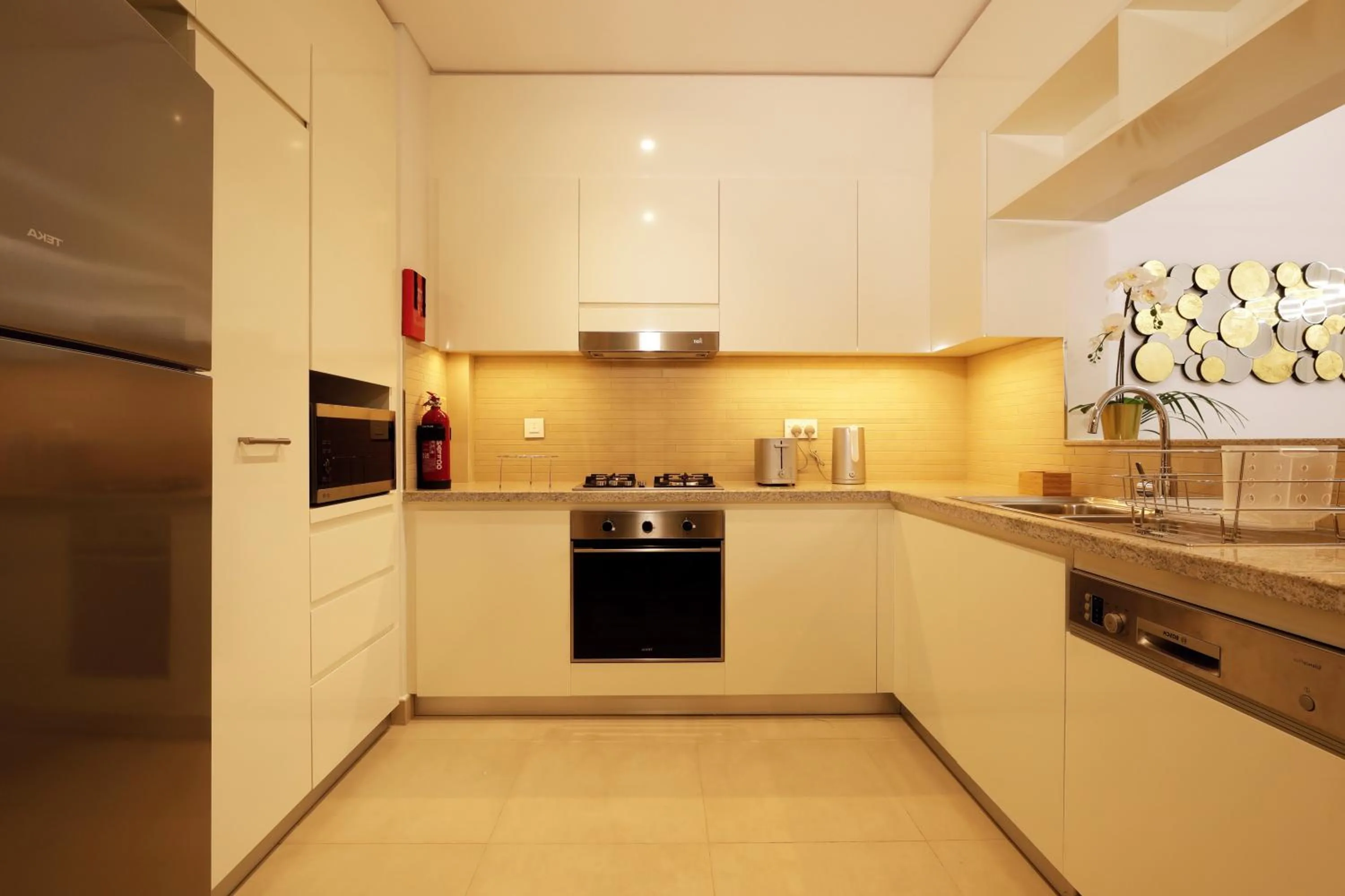 Kitchen or kitchenette in Elegant Apartment with Direct access to Dubai Mall