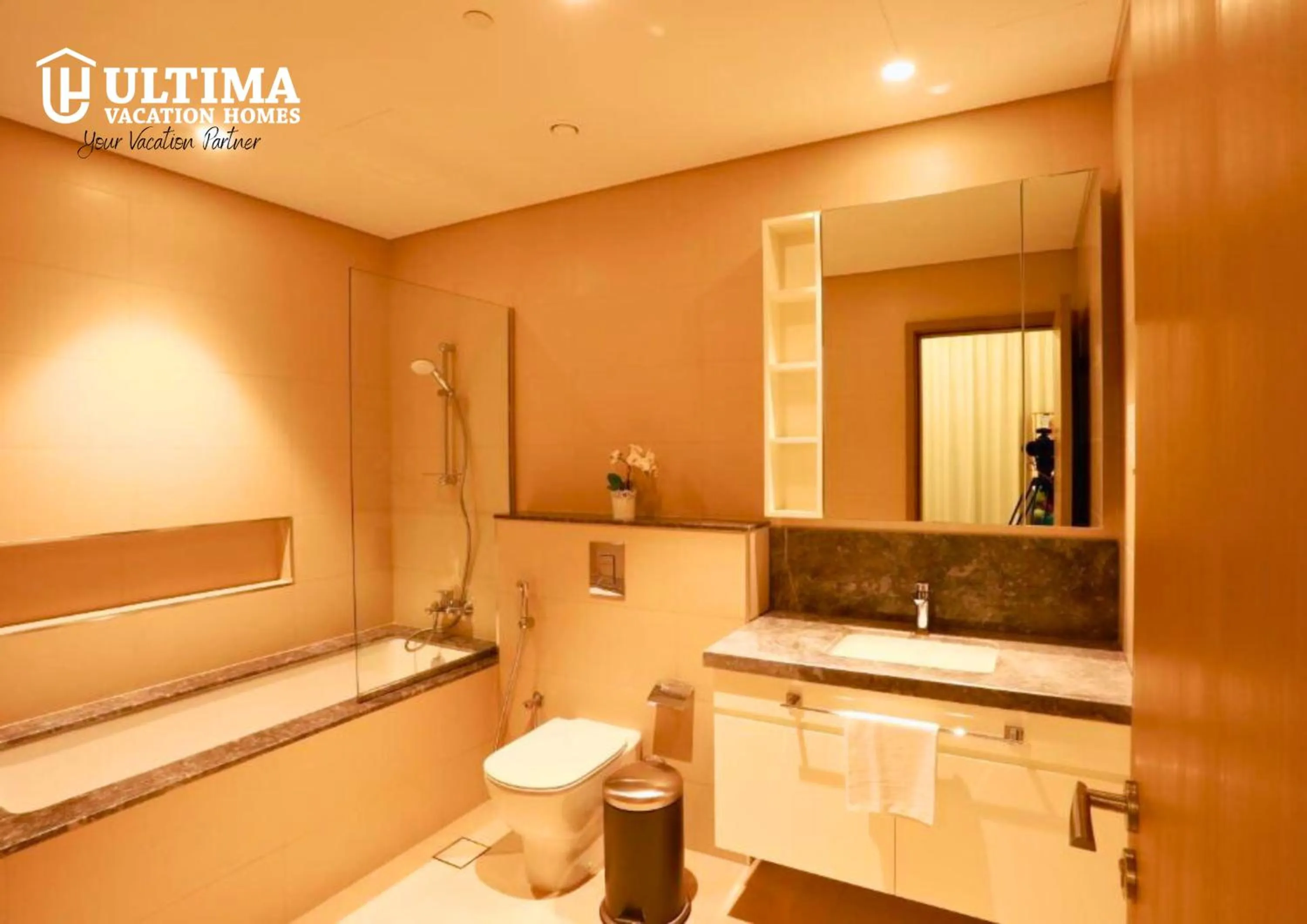 Shower in Elegant Apartment with Direct access to Dubai Mall