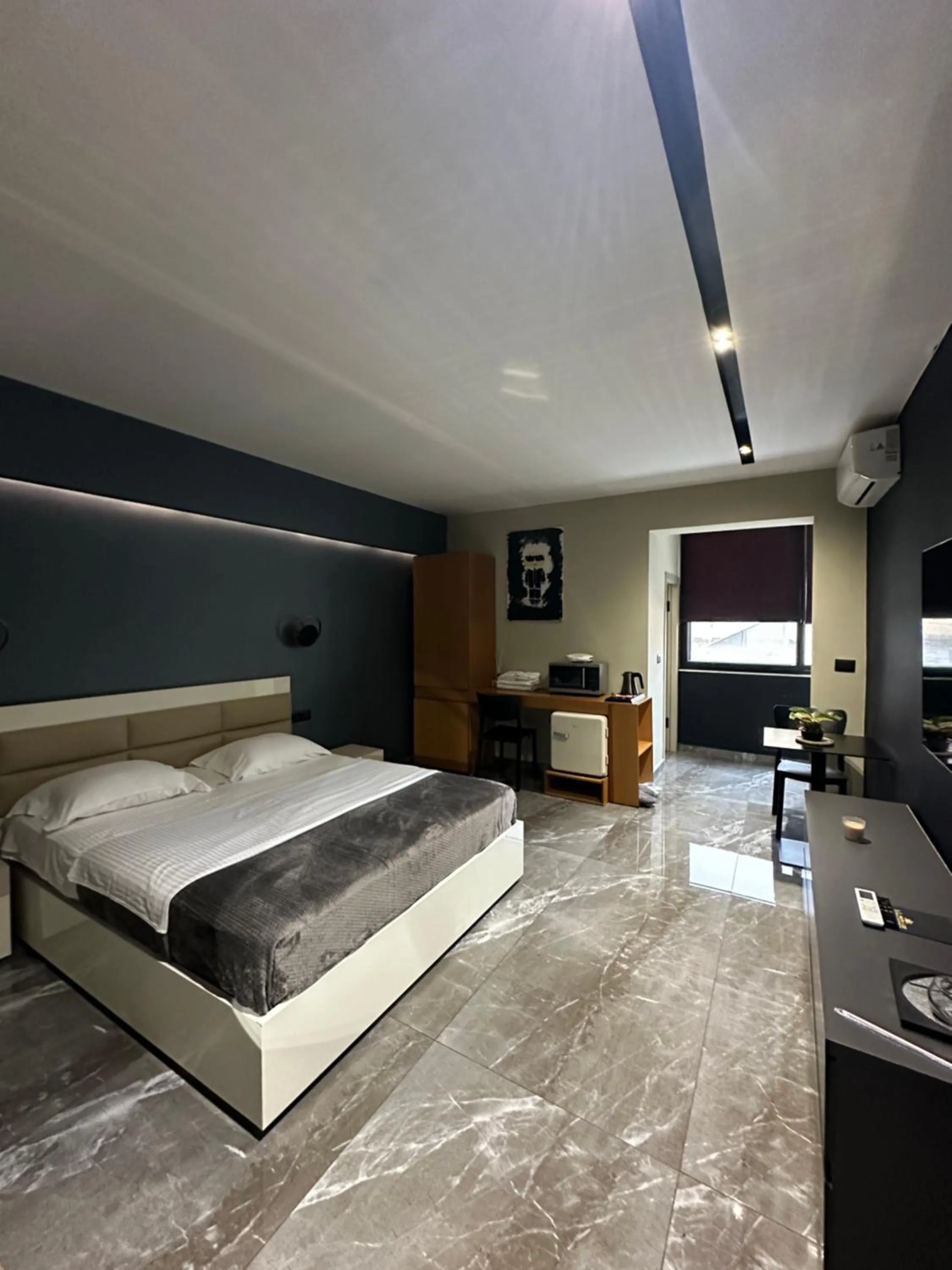 Superior King Room in La Mirage Suites & Apartments