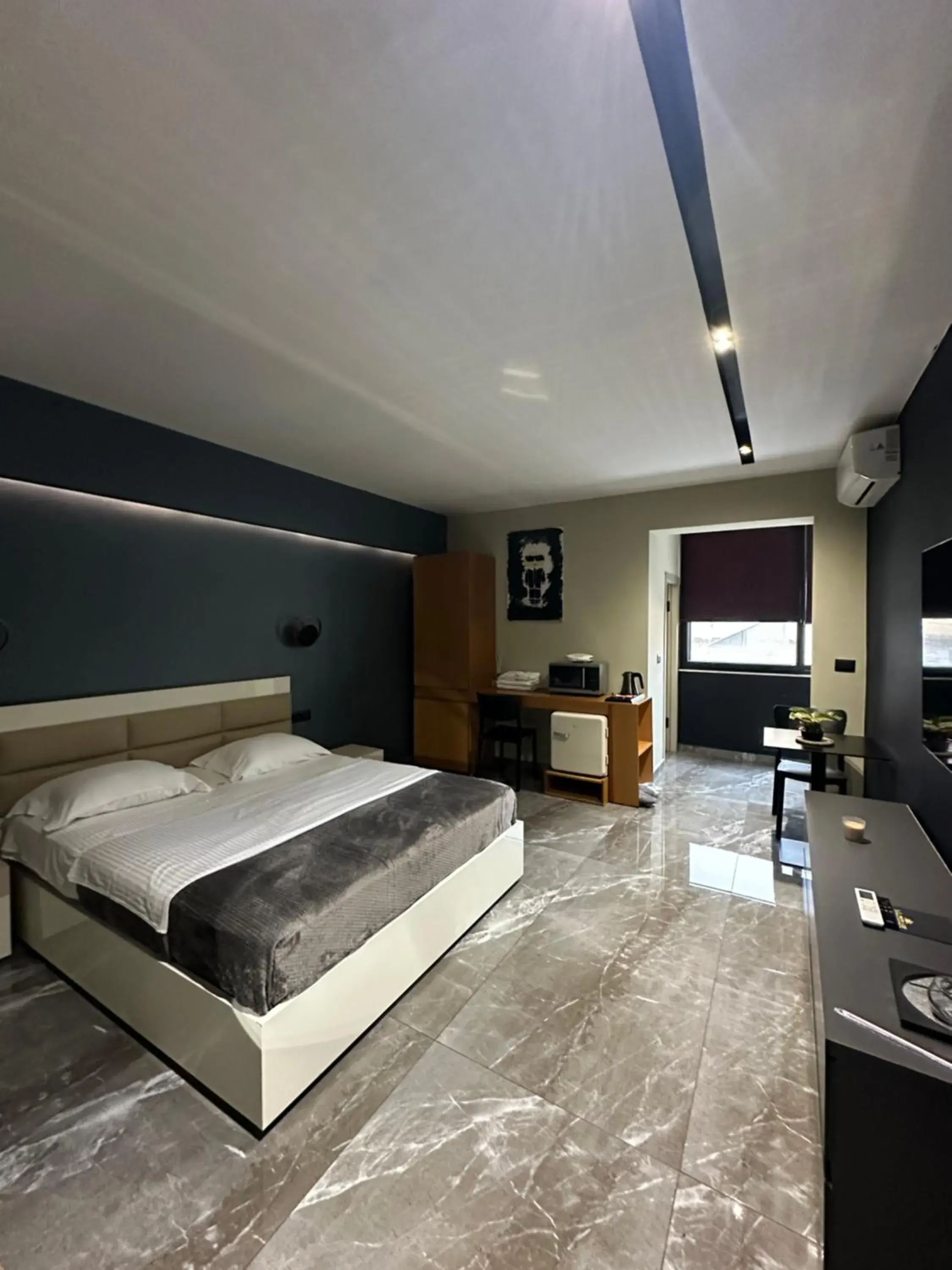 Superior King Room in La Mirage Suites & Apartments Superior King Room in La Mirage Suites & Apartments