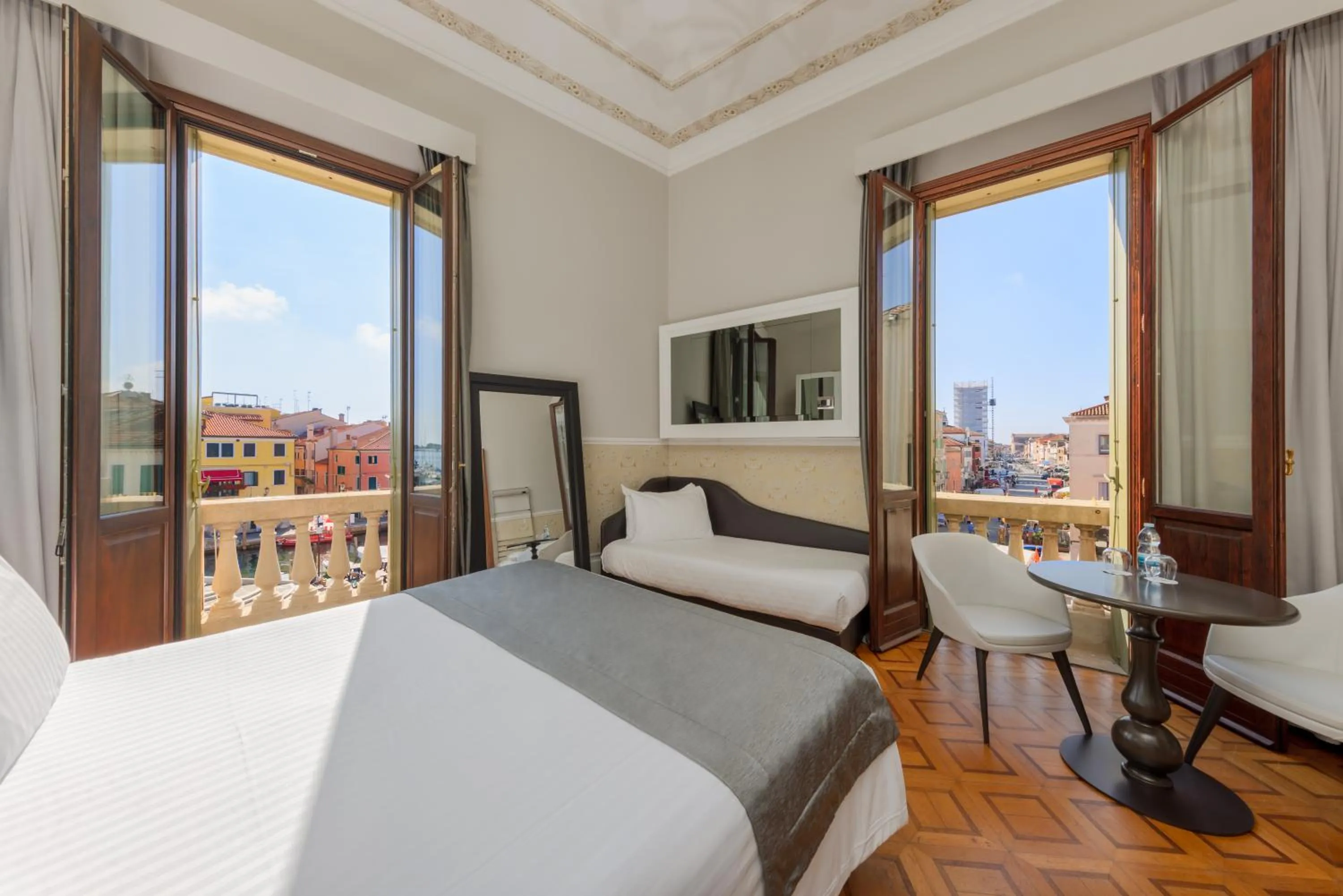 Photo of the whole room, Bed in Hotel Grande Italia