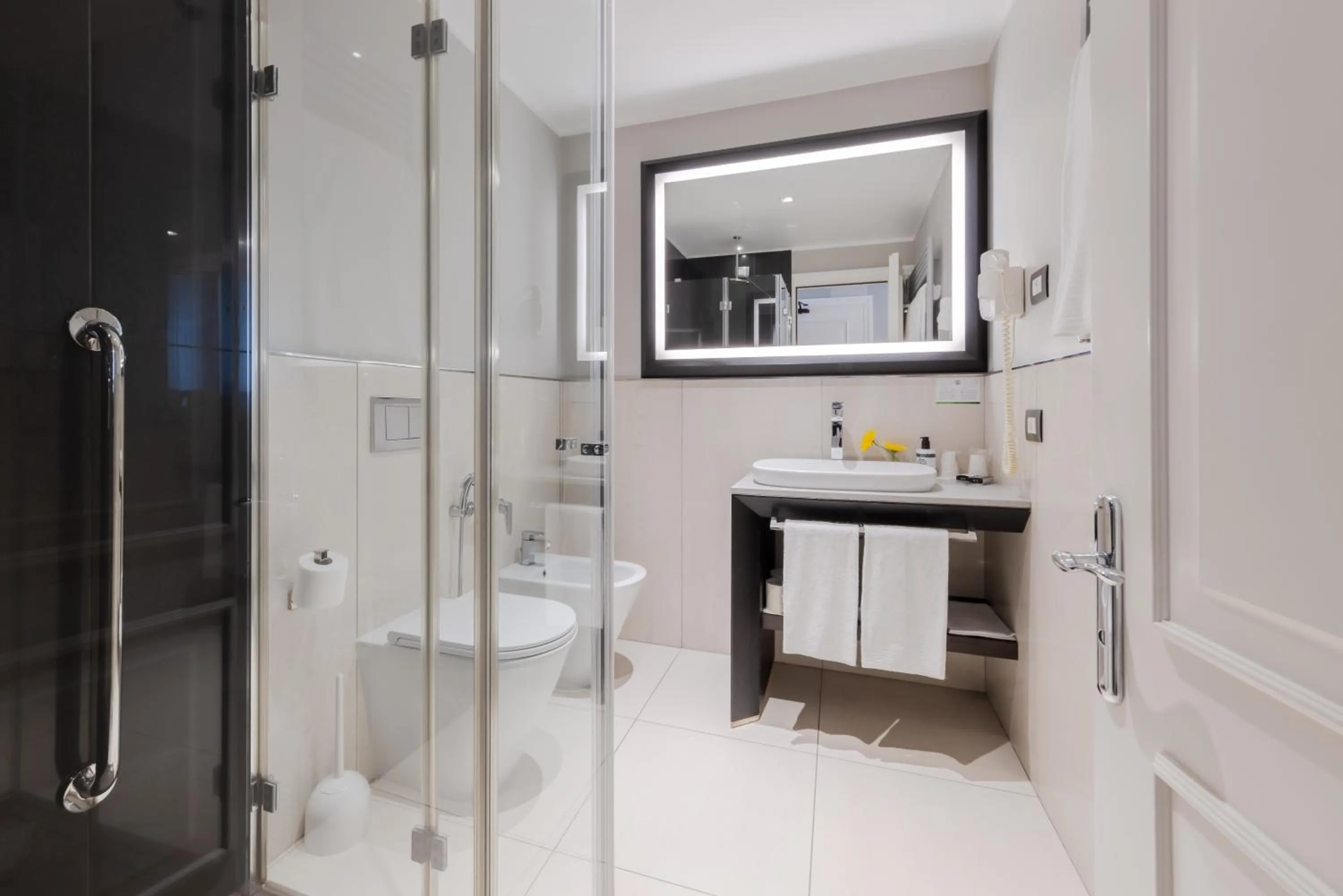 Bathroom in Hotel Grande Italia