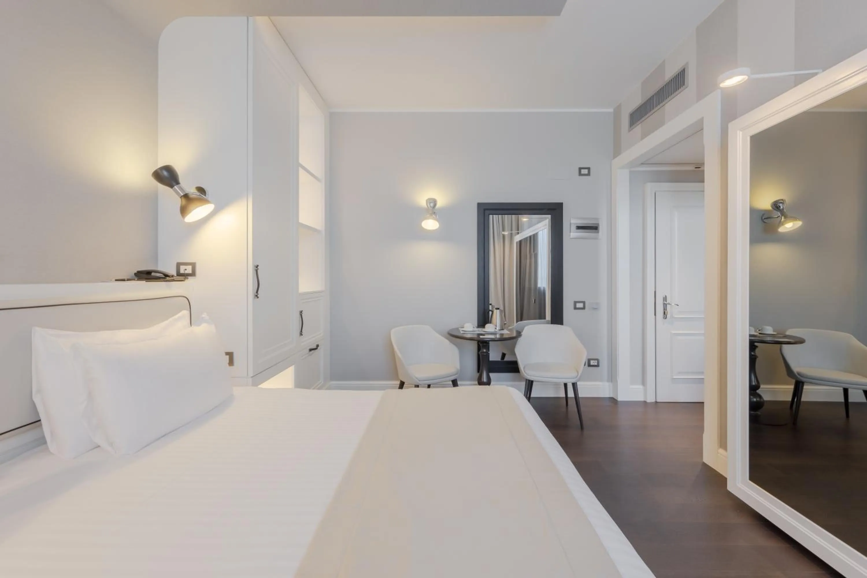 Photo of the whole room, Bed in Hotel Grande Italia