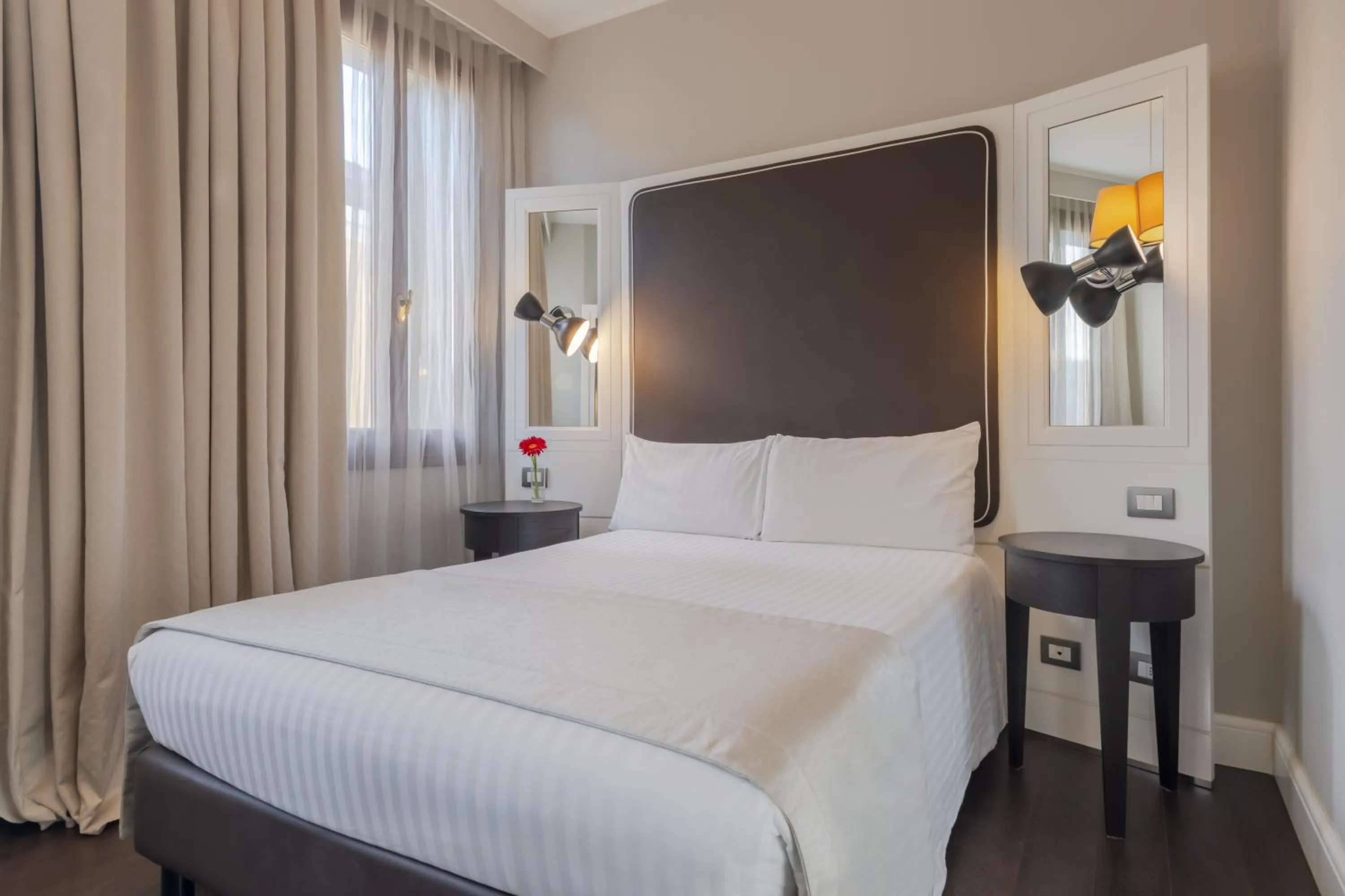 Bed in Hotel Grande Italia