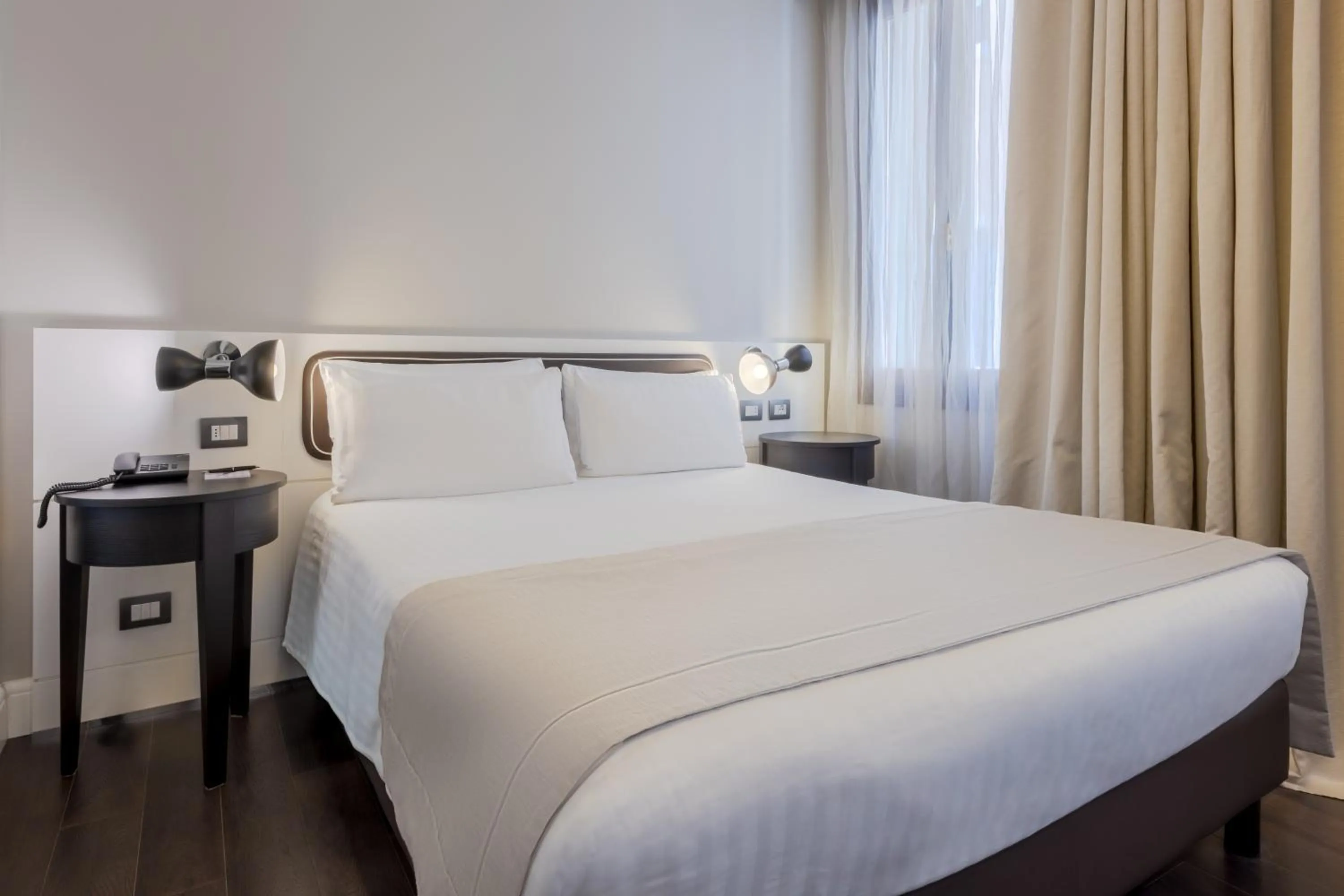 Bed in Hotel Grande Italia