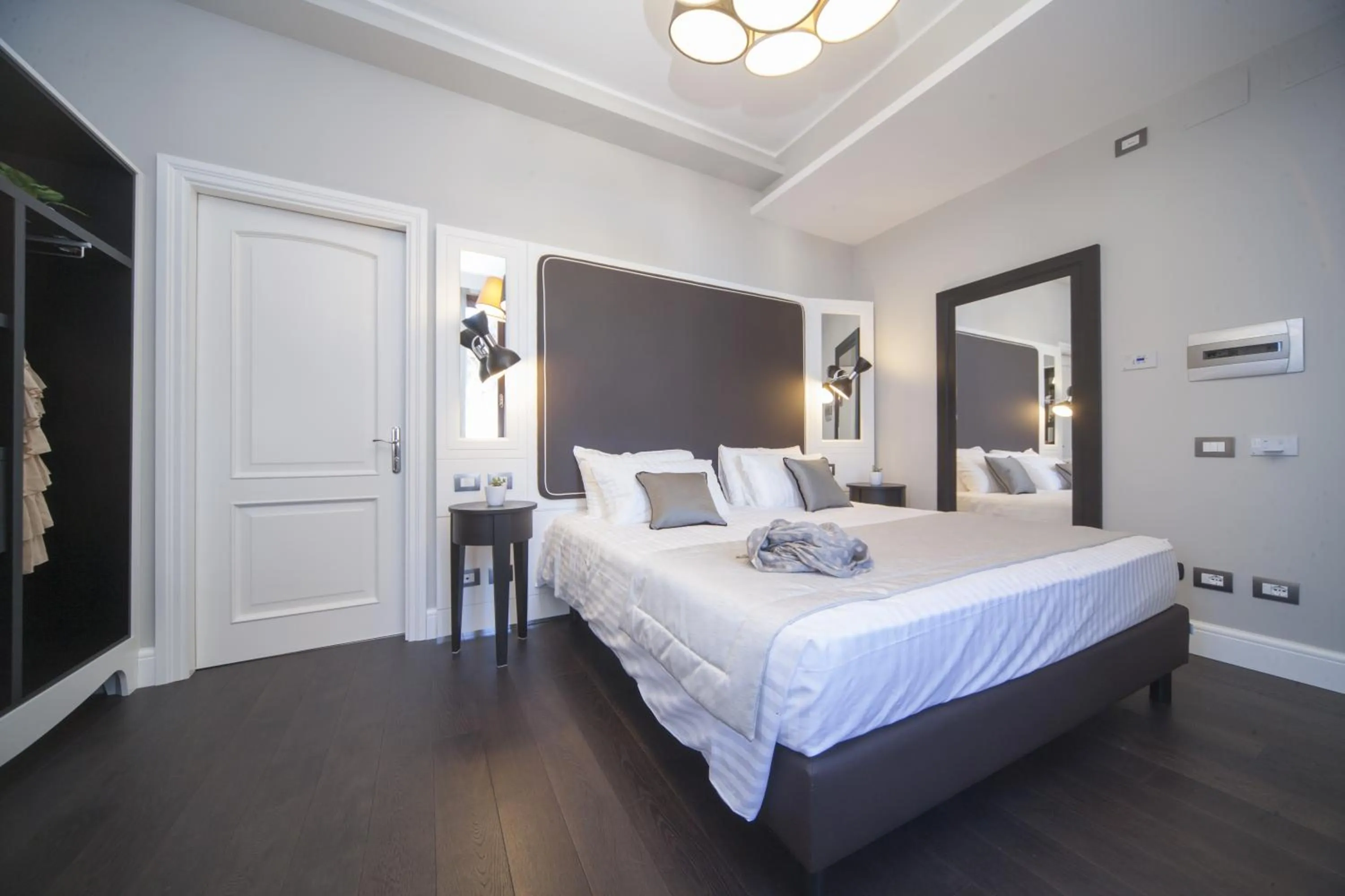 Bed in Hotel Grande Italia