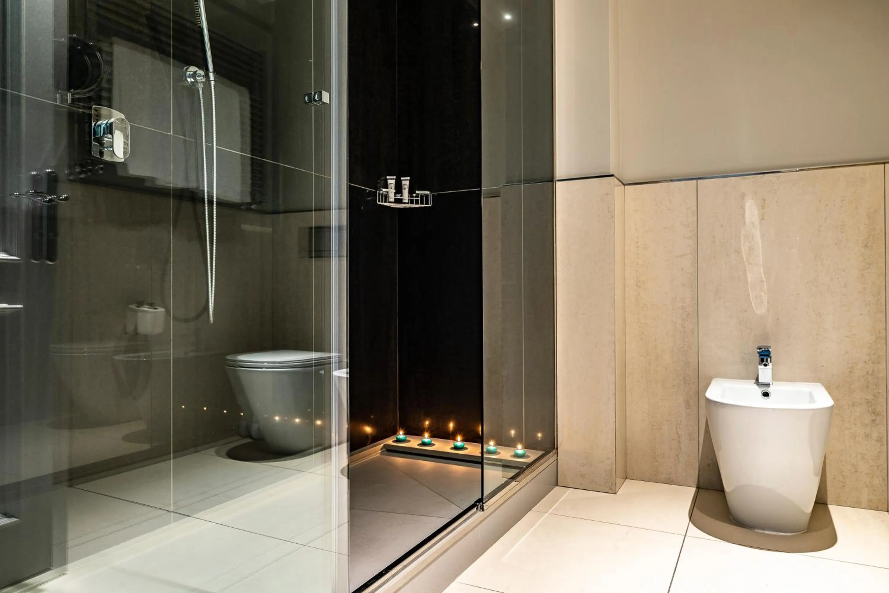 Shower in Hotel Grande Italia