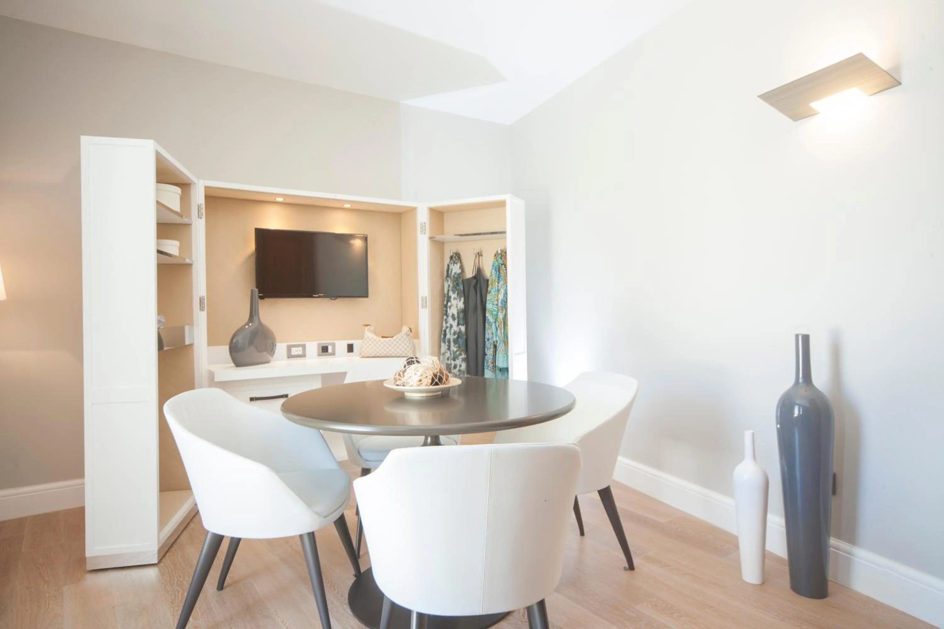 TV and multimedia in Hotel Grande Italia