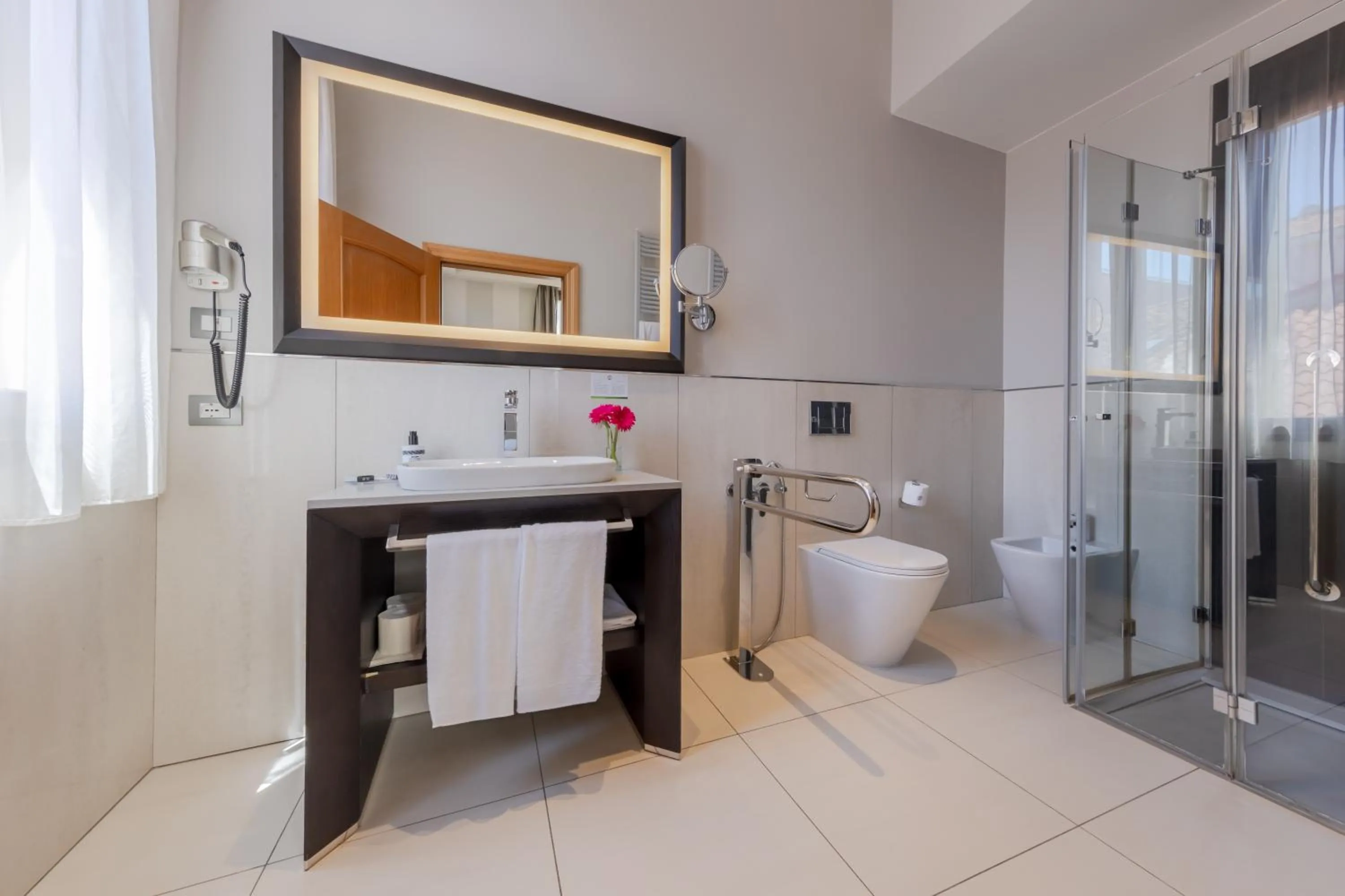 Bathroom in Hotel Grande Italia