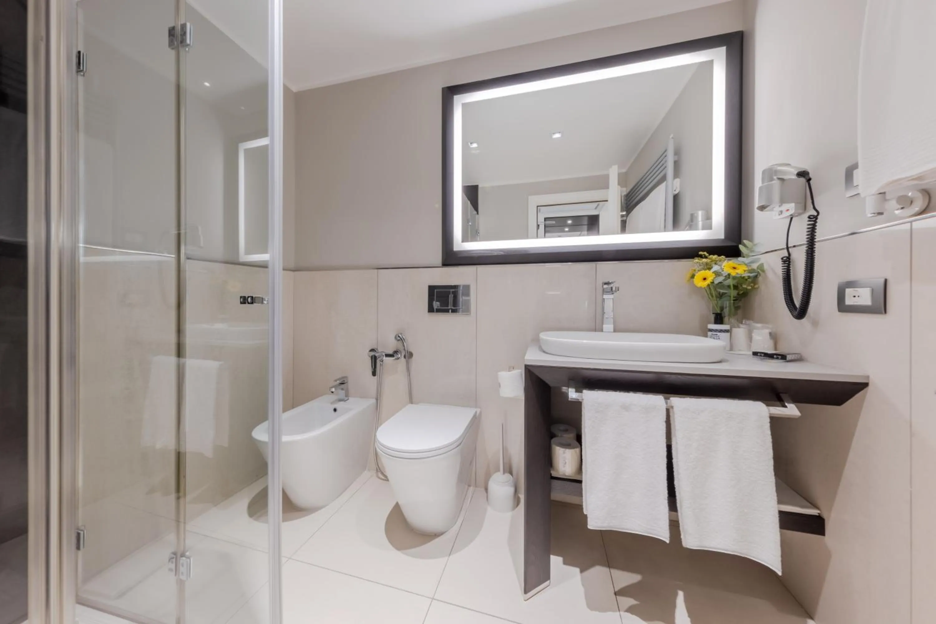 Bathroom in Hotel Grande Italia