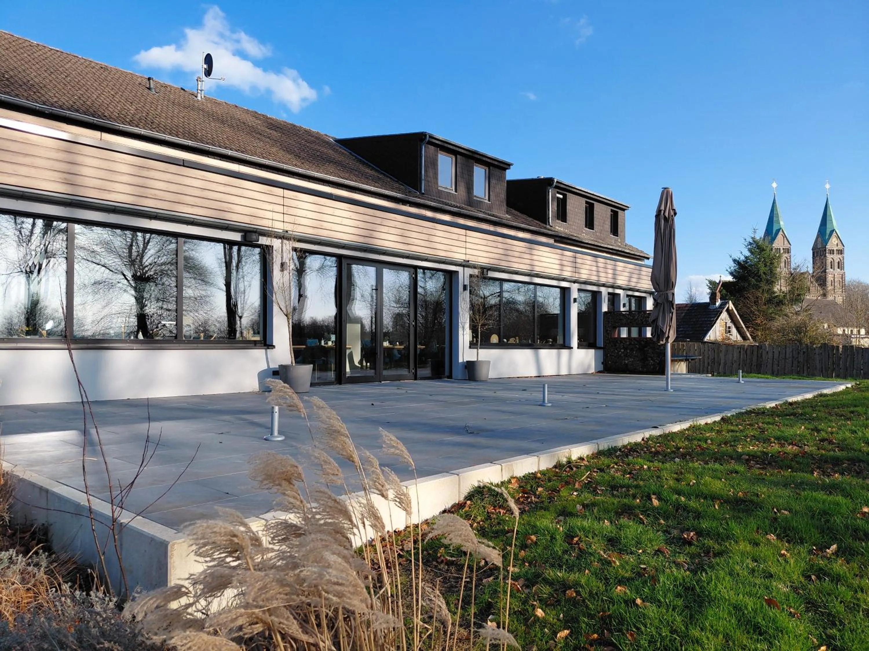 Property building in DER Hirsch Hotel