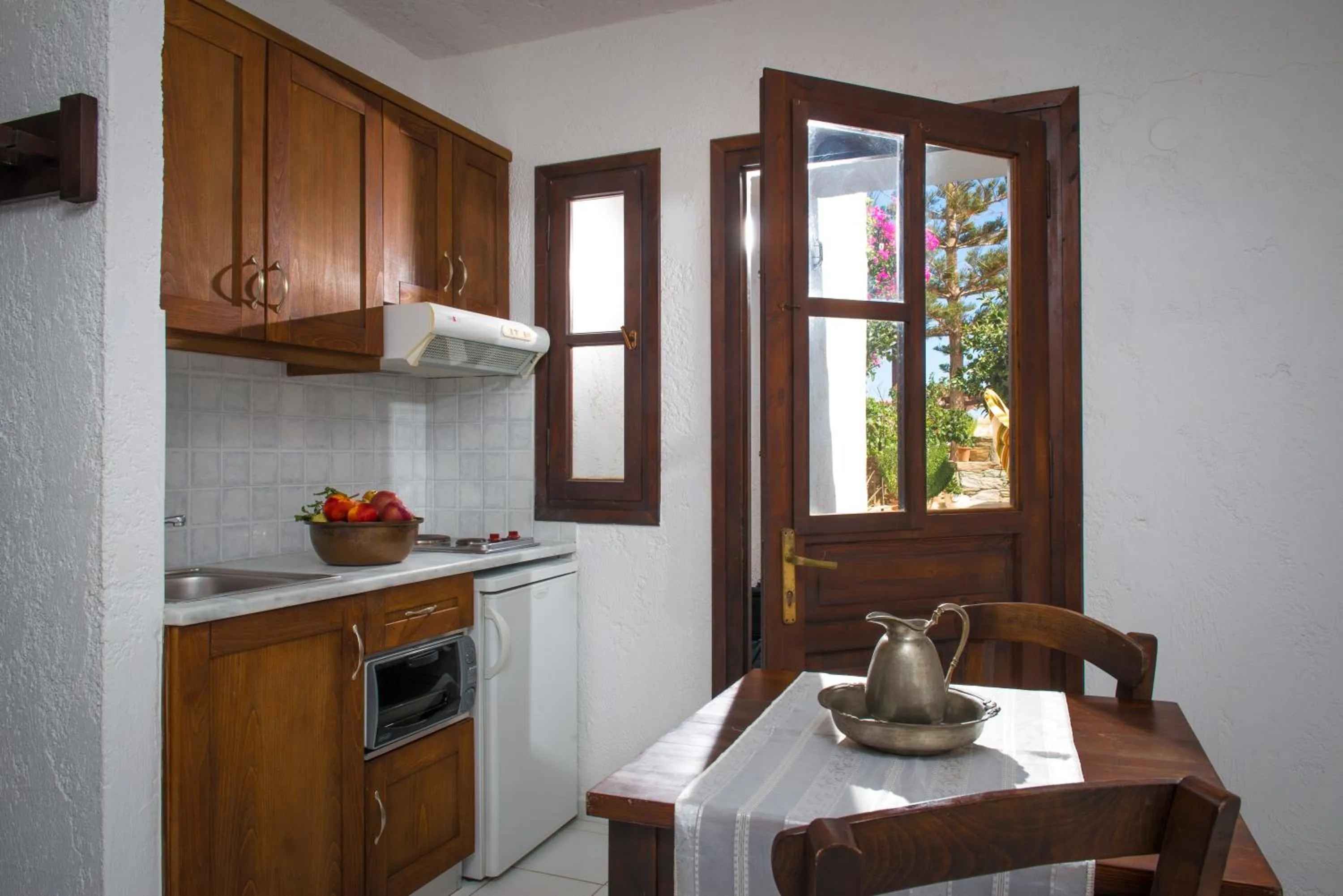 Kitchen or kitchenette in Ambelos