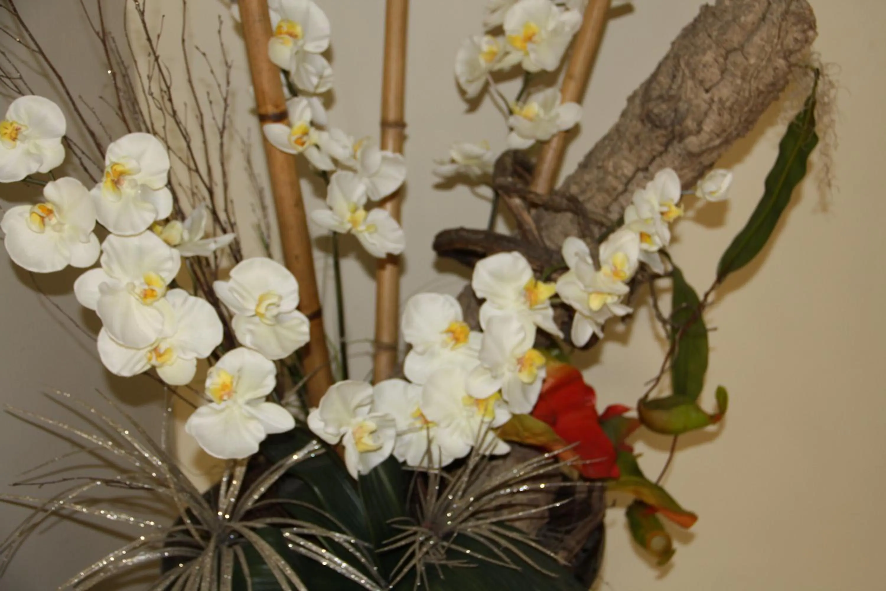 Decorative detail in Inn Hotel