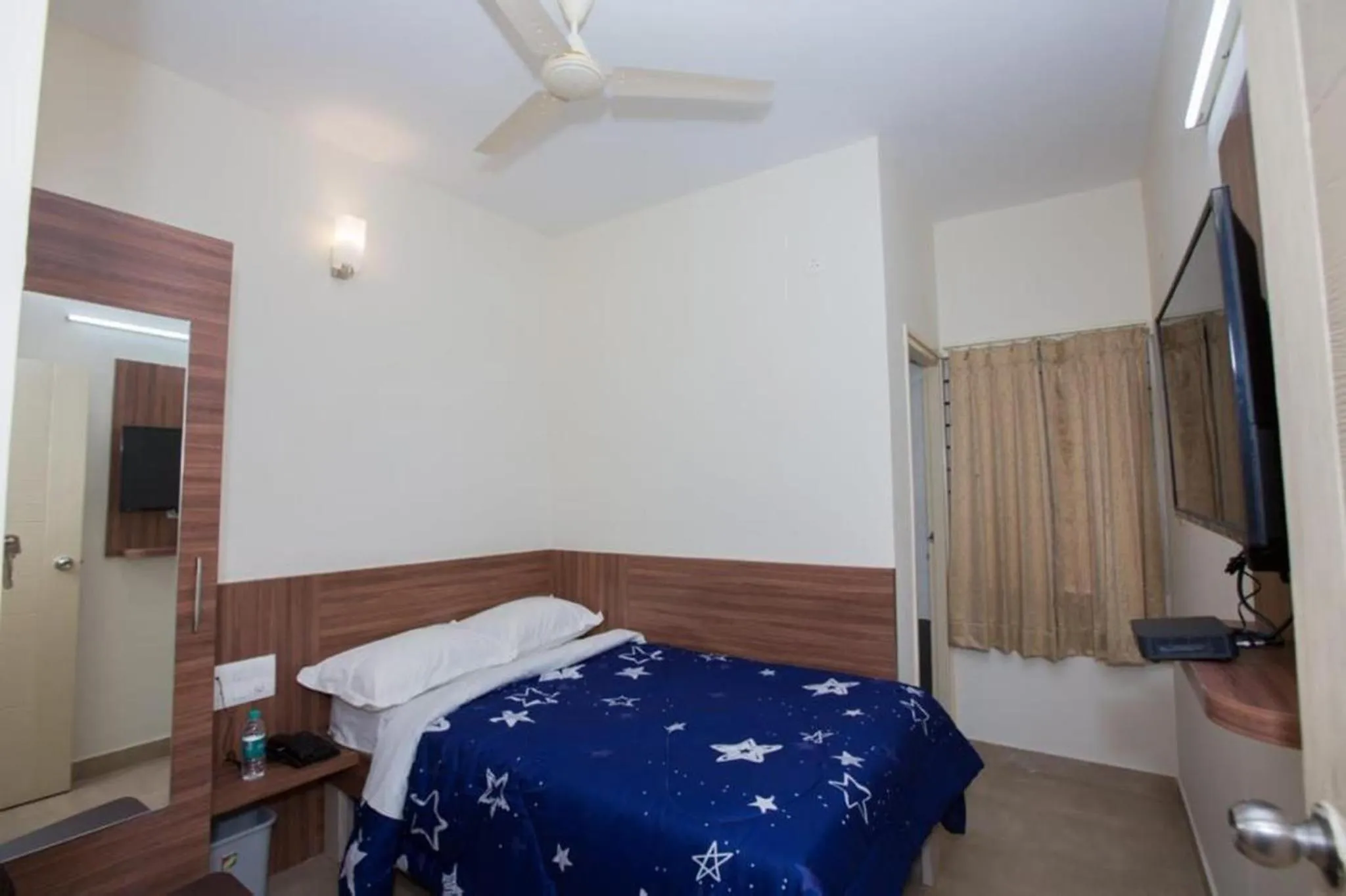 TV and multimedia, Bed in HOTEL VIJAYA LAKSHMI RESIDENCY - YESHWANTHPUR