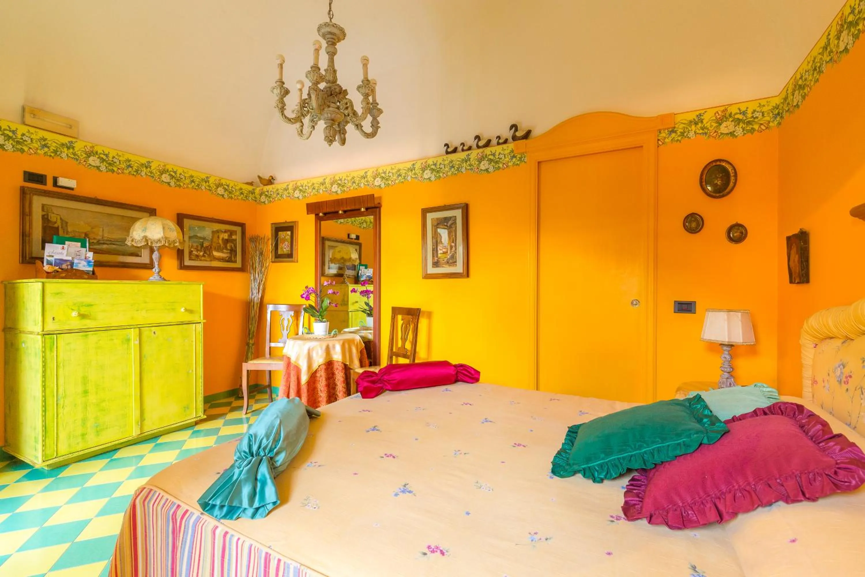 Photo of the whole room, Bed in Orchid Corner Guesthouse