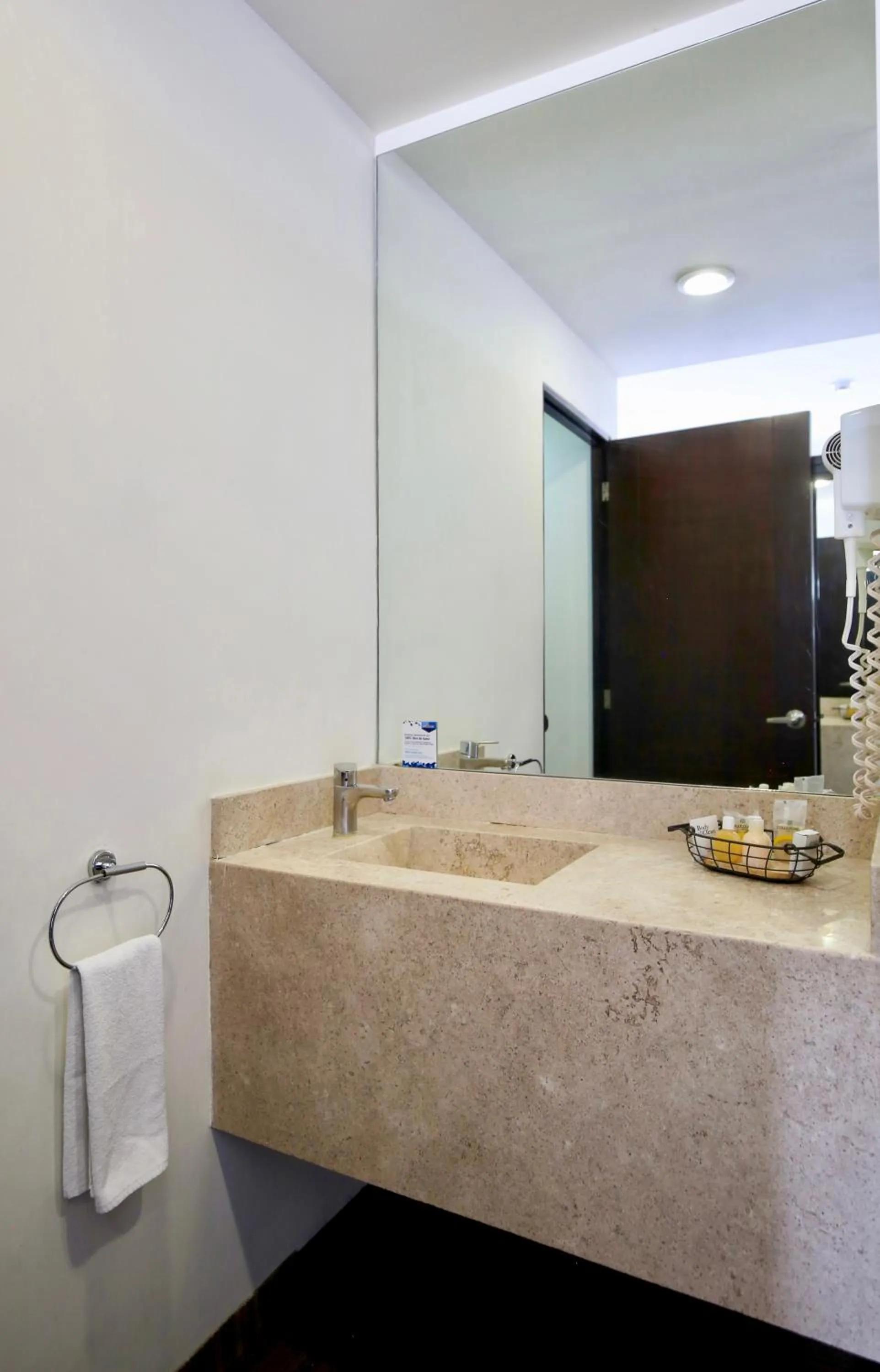 Bathroom in Hotel Stadium Leon