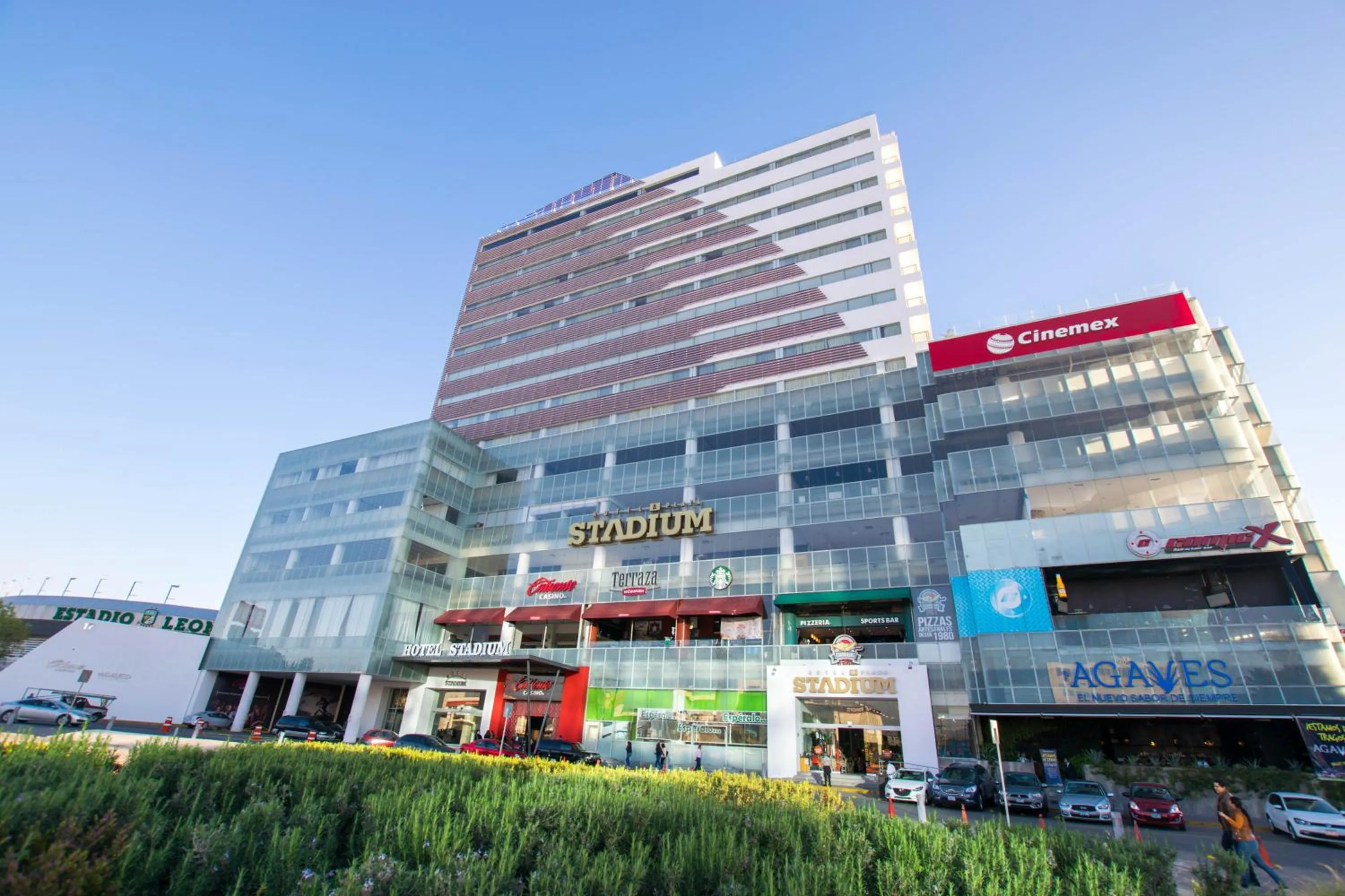 Facade/entrance in Hotel Stadium Leon