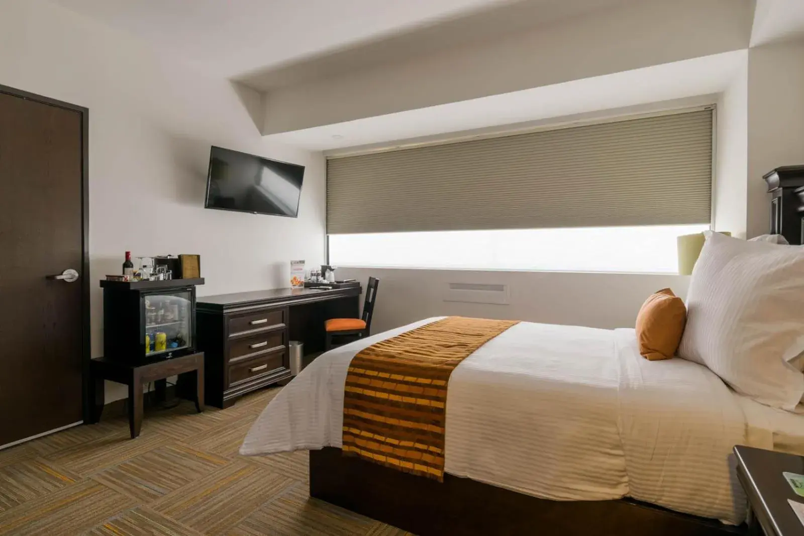 TV and multimedia, Bed in Hotel Stadium Leon TV and multimedia, Bed in Hotel Stadium Leon