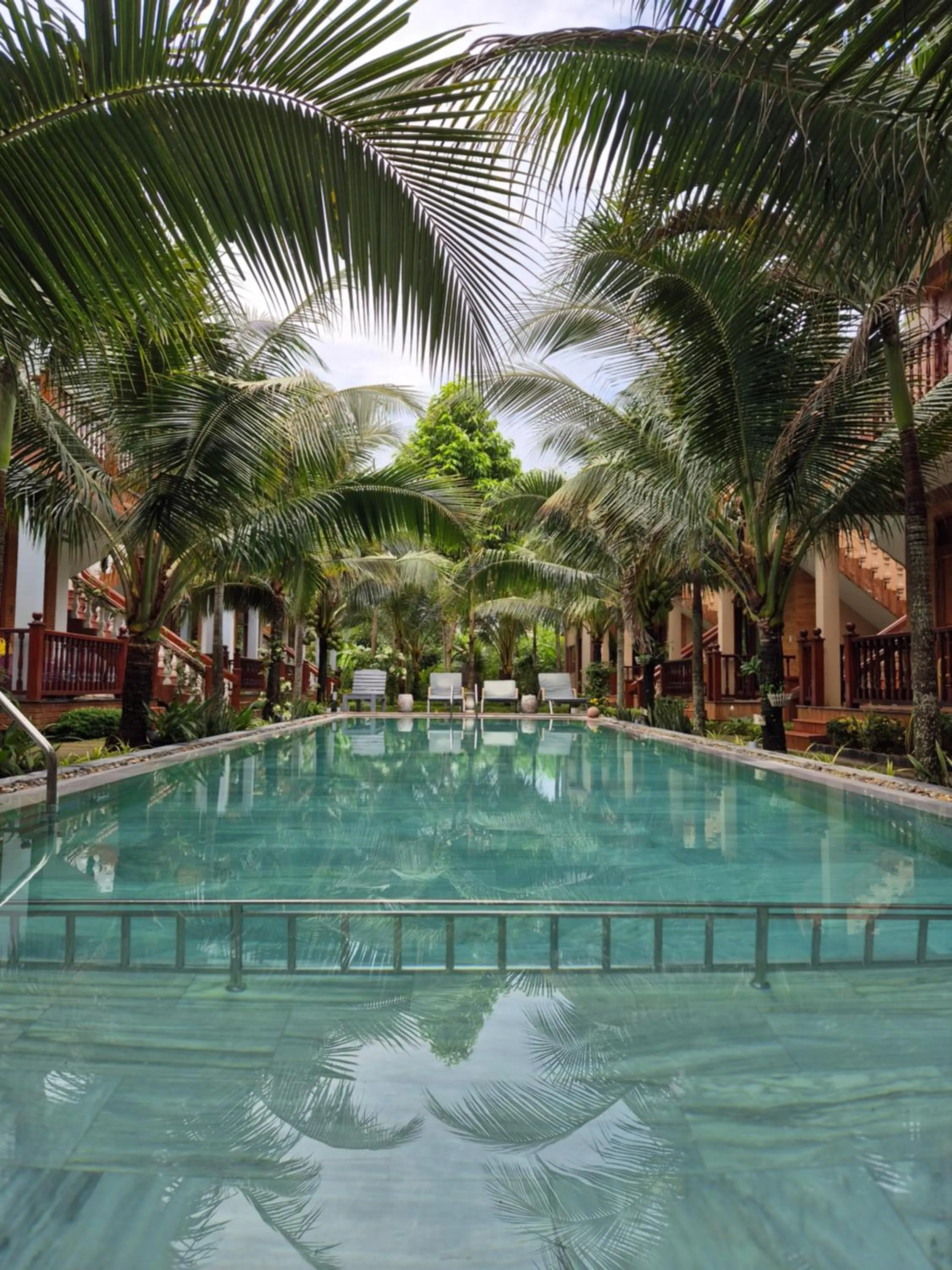 Swimming pool in Valentina Resort & Spa Phu Quoc