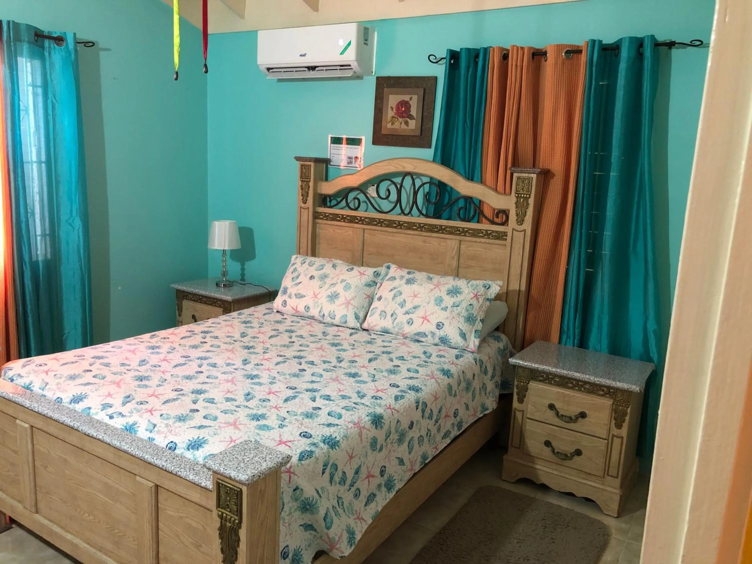 Bed in 2 Bed-Sleeps 4-Gated community-5 Min Town Centre