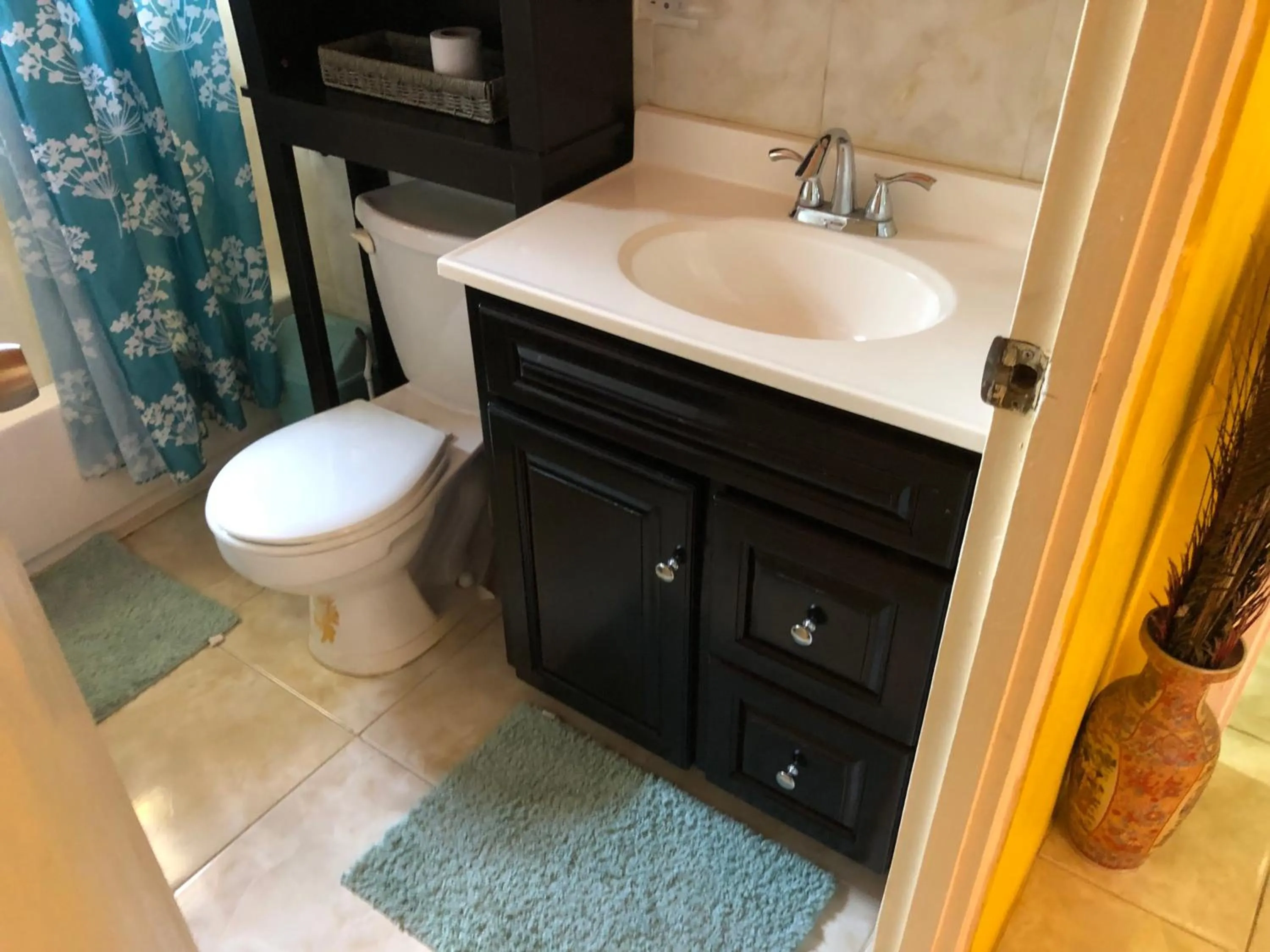 2 Bed-Sleeps 4-Gated community-5 Min Town Centre