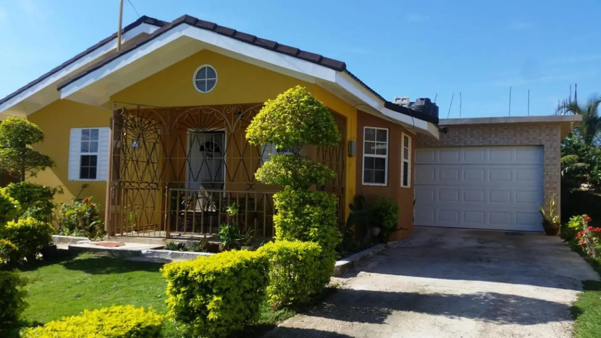 2 Bed-Sleeps 4-Gated community-5 Min Town Centre 2 Bed-Sleeps 4-Gated community-5 Min Town Centre