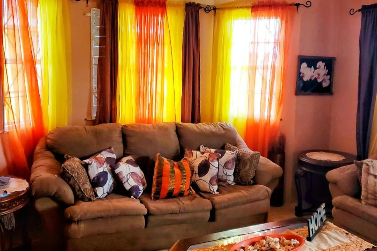 2 Bed-Sleeps 4-Gated community-5 Min Town Centre