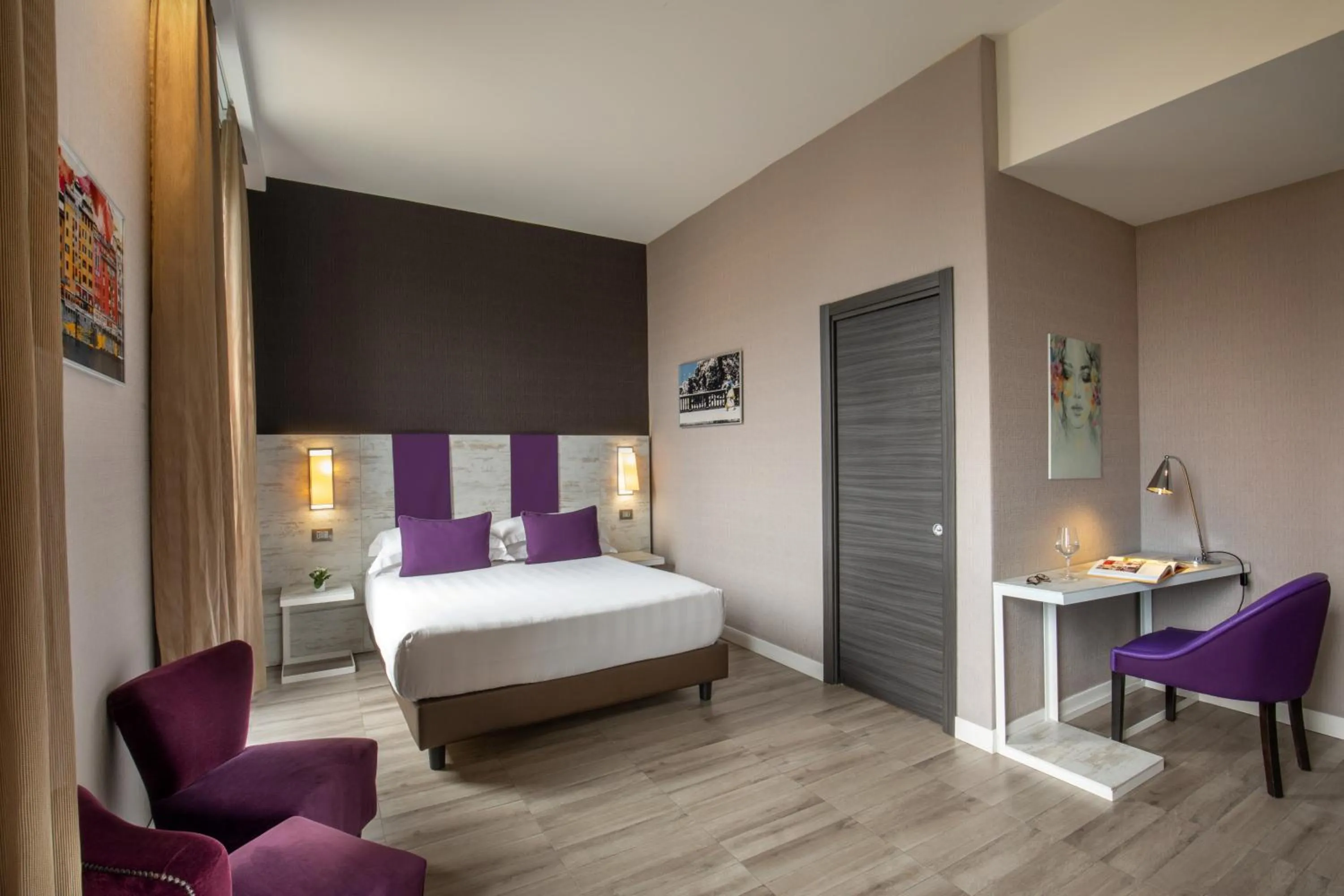 Bedroom, Bed in The Guardian