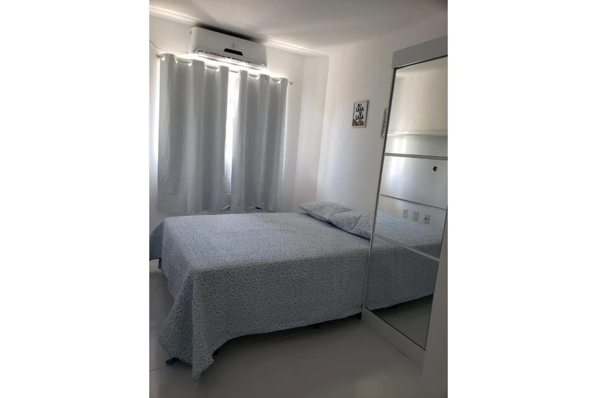 Bedroom, Bed in Maria Farinha Residence / Prince - LocarHouse