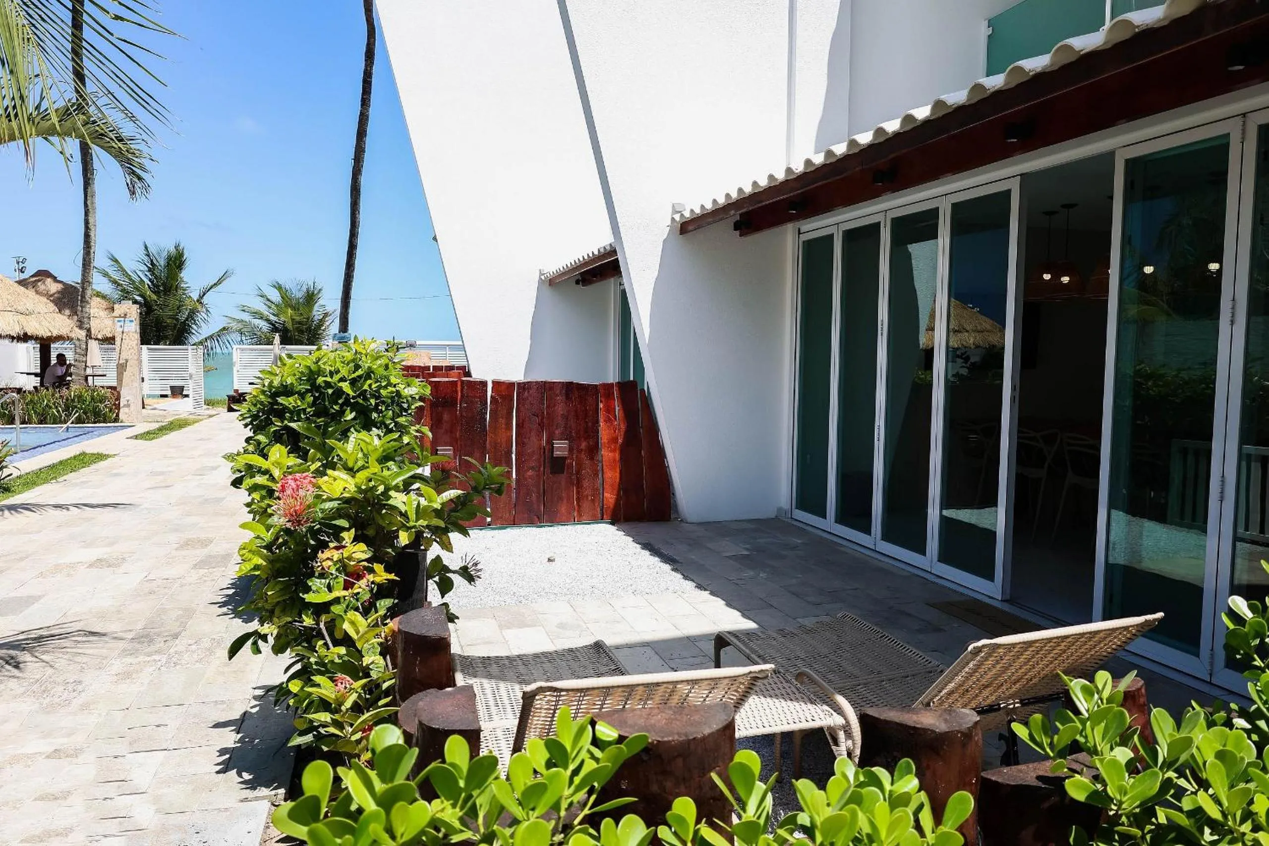 Balcony/Terrace in Maria Farinha Residence / Prince - LocarHouse