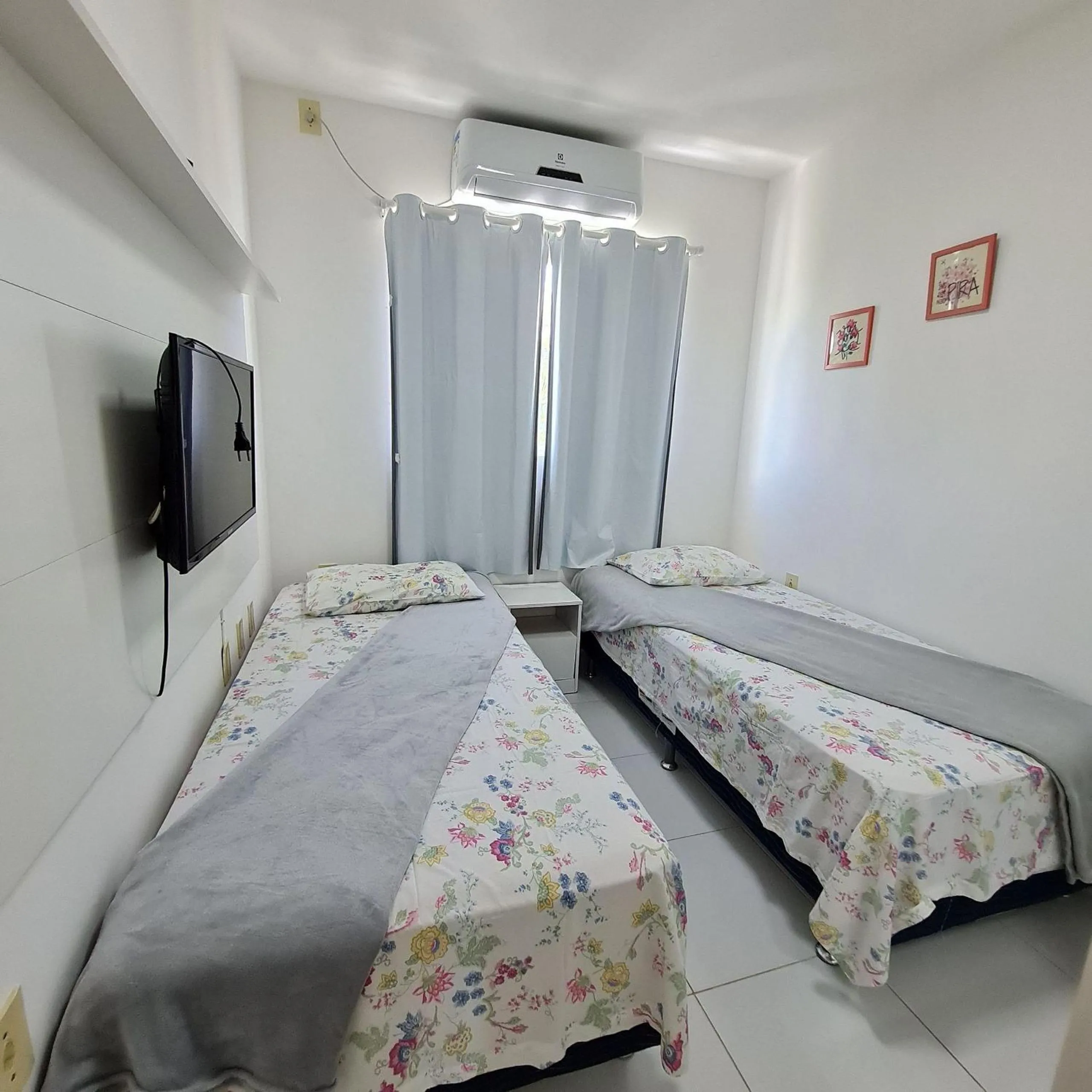 Photo of the whole room, Bed in Maria Farinha Residence / Prince - LocarHouse